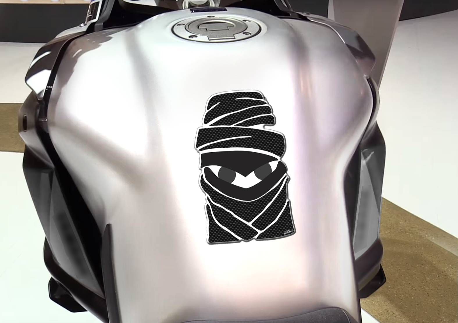 Resin Bike 3D Motorcycle Stickers - Tank Pad | Yamaha XT 1200 Z Super Tenere 2010>2020 RB-B55679R7 - Pyramid Motorcycle Accessories