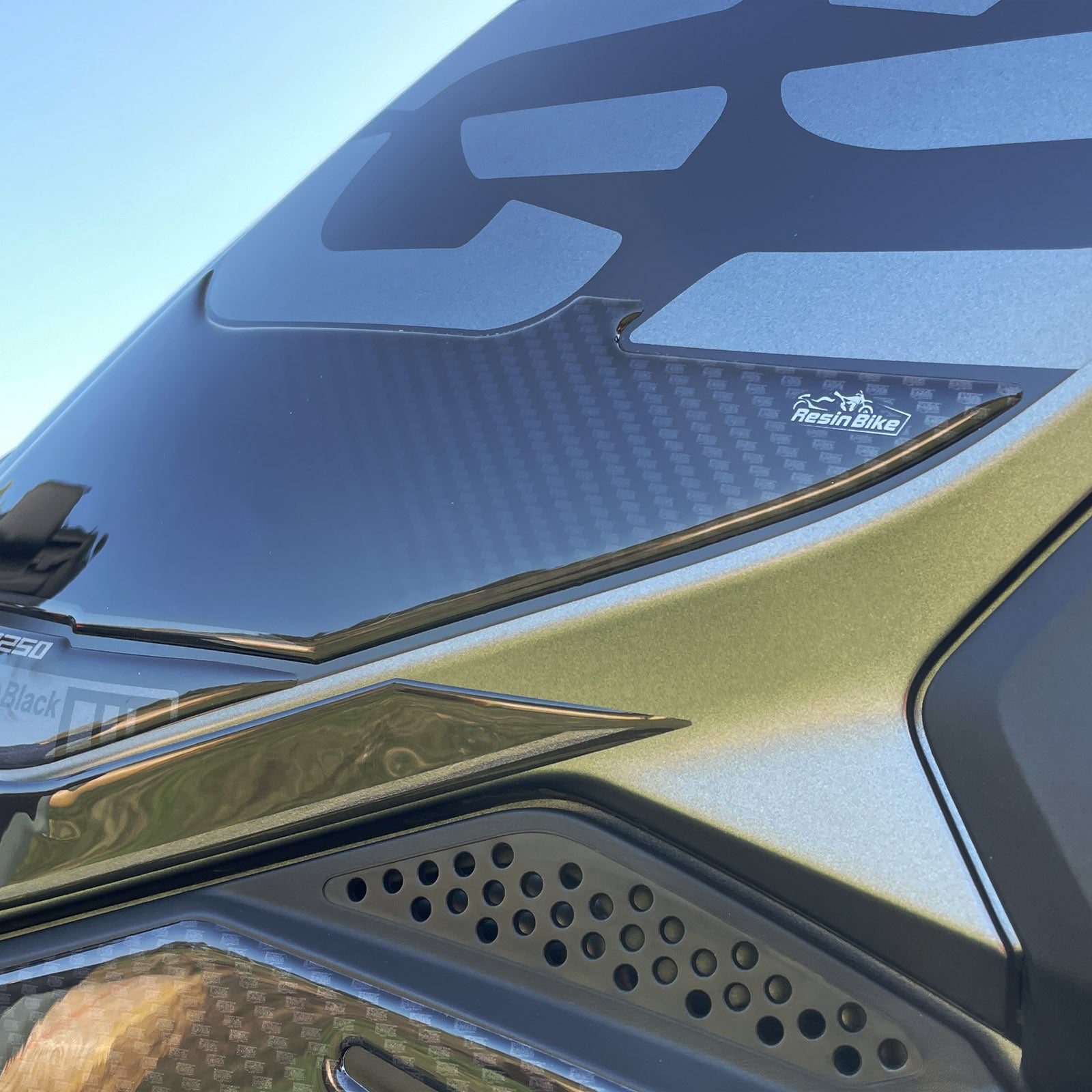 Resin Bike 3D Motorcycle Stickers - Basic Tank Kit | BMW R 1250 GS 2021>2024 - Pyramid Motorcycle Accessories