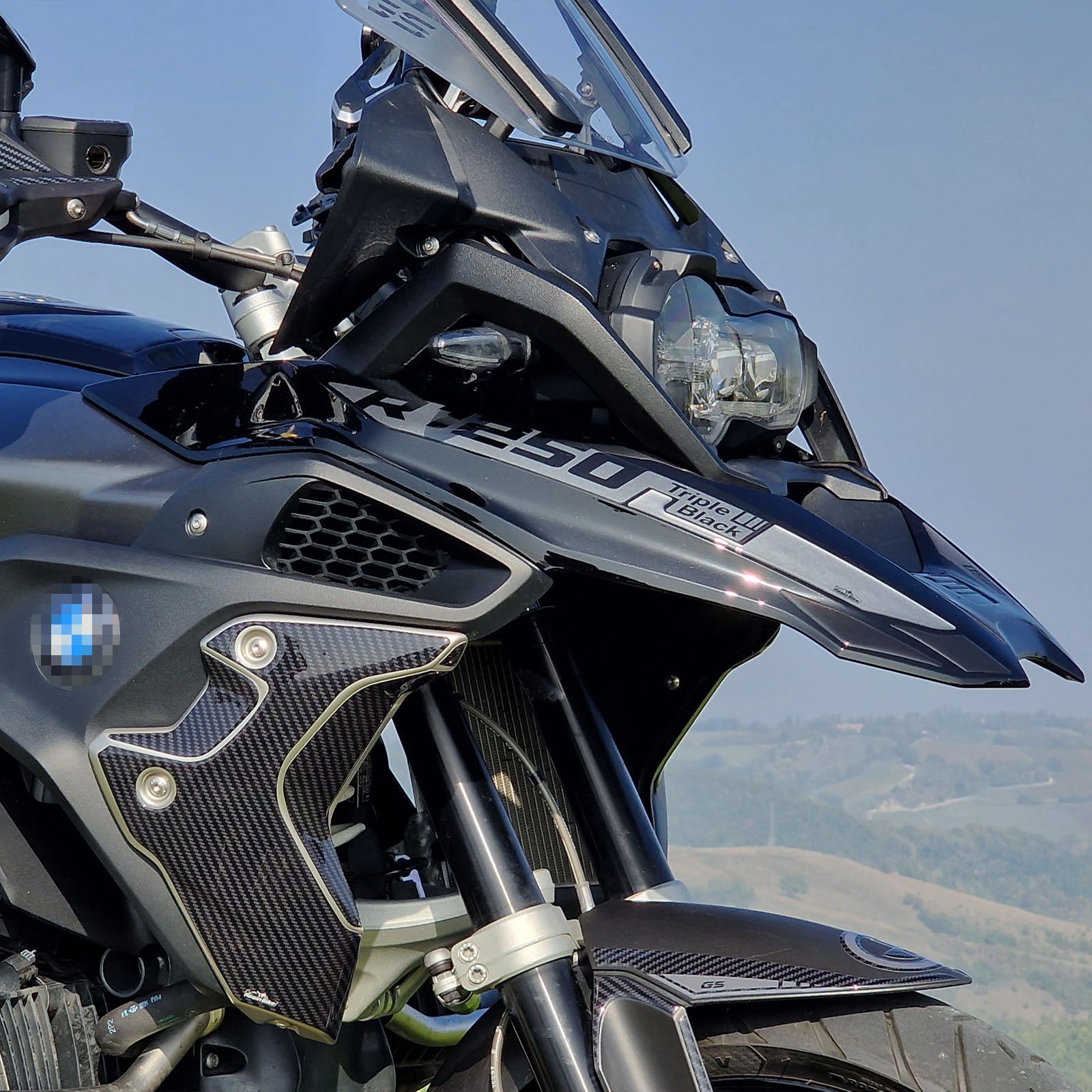 Resin Bike 3D Motorcycle Stickers - Beak | BMW R 1250 GS 2021>2024 - Pyramid Motorcycle Accessories