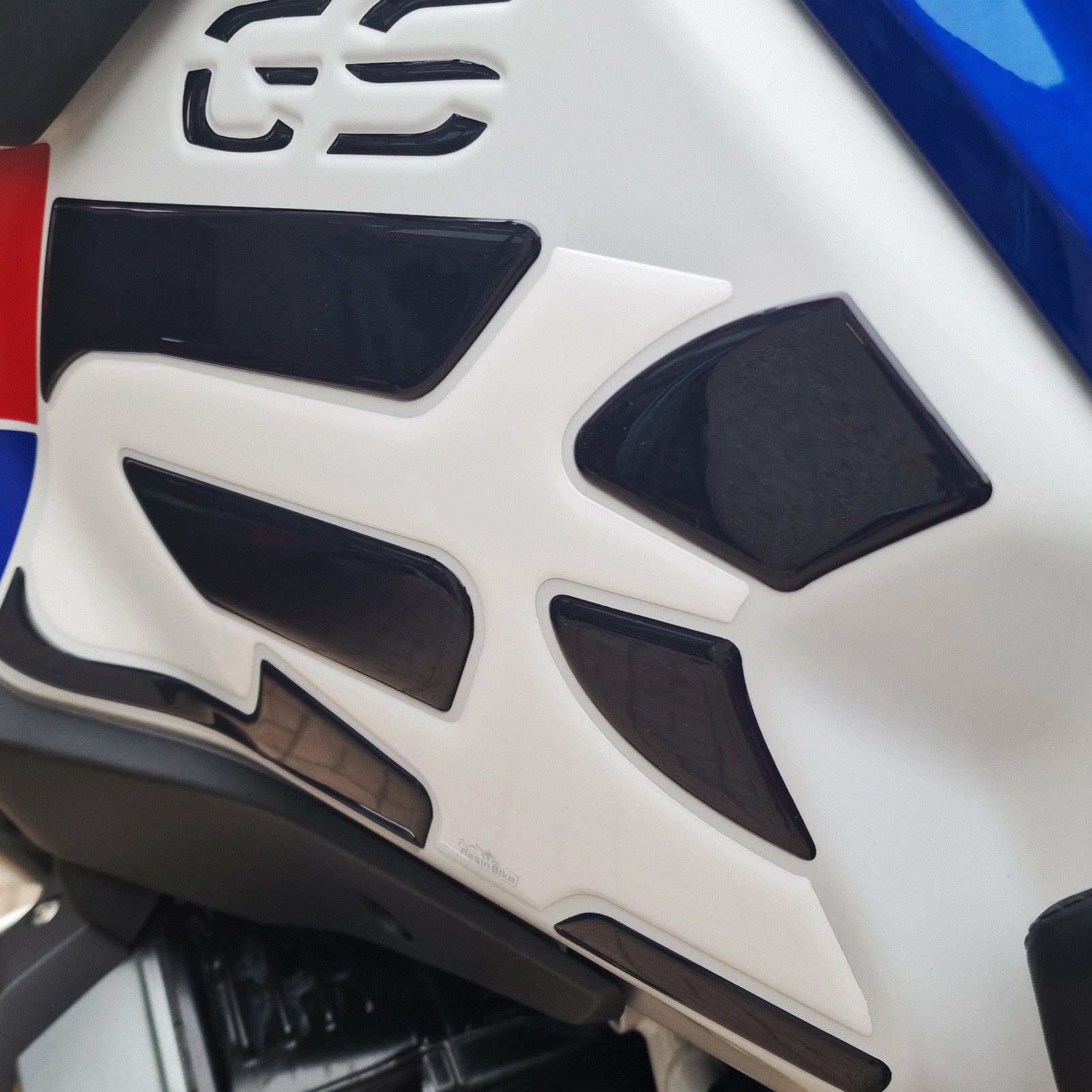 Resin Bike 3D Motorcycle Stickers - Tank Pad | BMW R 1250 GS Adventure 2021>2024 - Pyramid Motorcycle Accessories