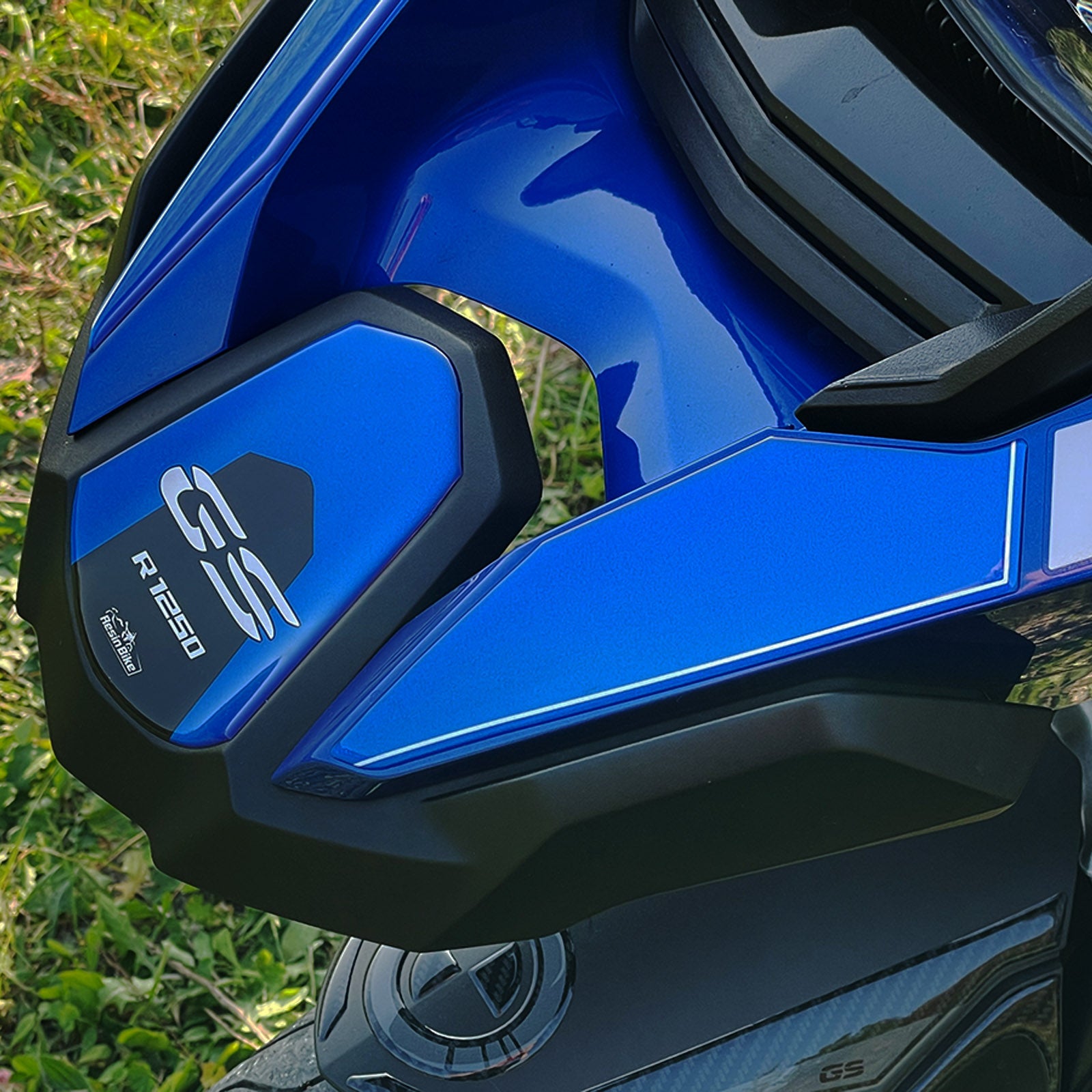 Resin Bike 3D Motorcycle Stickers - Beak | BMW R 1250 GS Adventure HP 2021>2024 - Pyramid Motorcycle Accessories