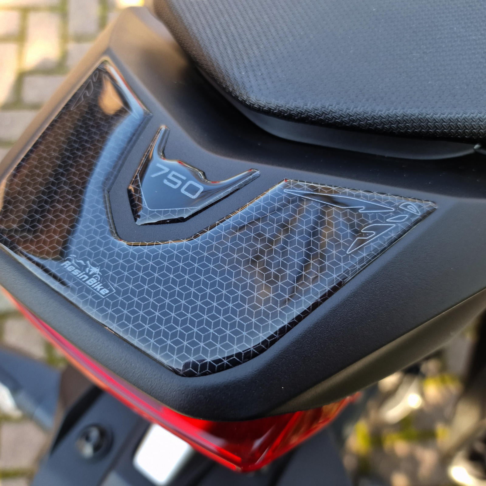 Resin Bike 3D Motorcycle Stickers - Tail Section | Honda CB750 Hornet 2023>2025 - Pyramid Motorcycle Accessories