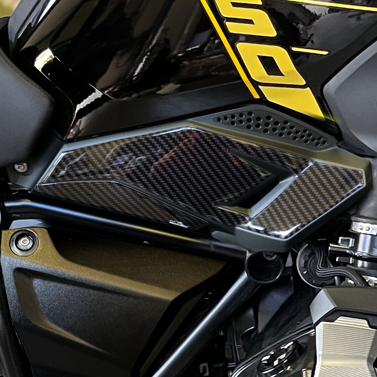 Resin Bike 3D Motorcycle Stickers - Tank Sides | BMW R 1250 GS 2021>2024 - Pyramid Motorcycle Accessories