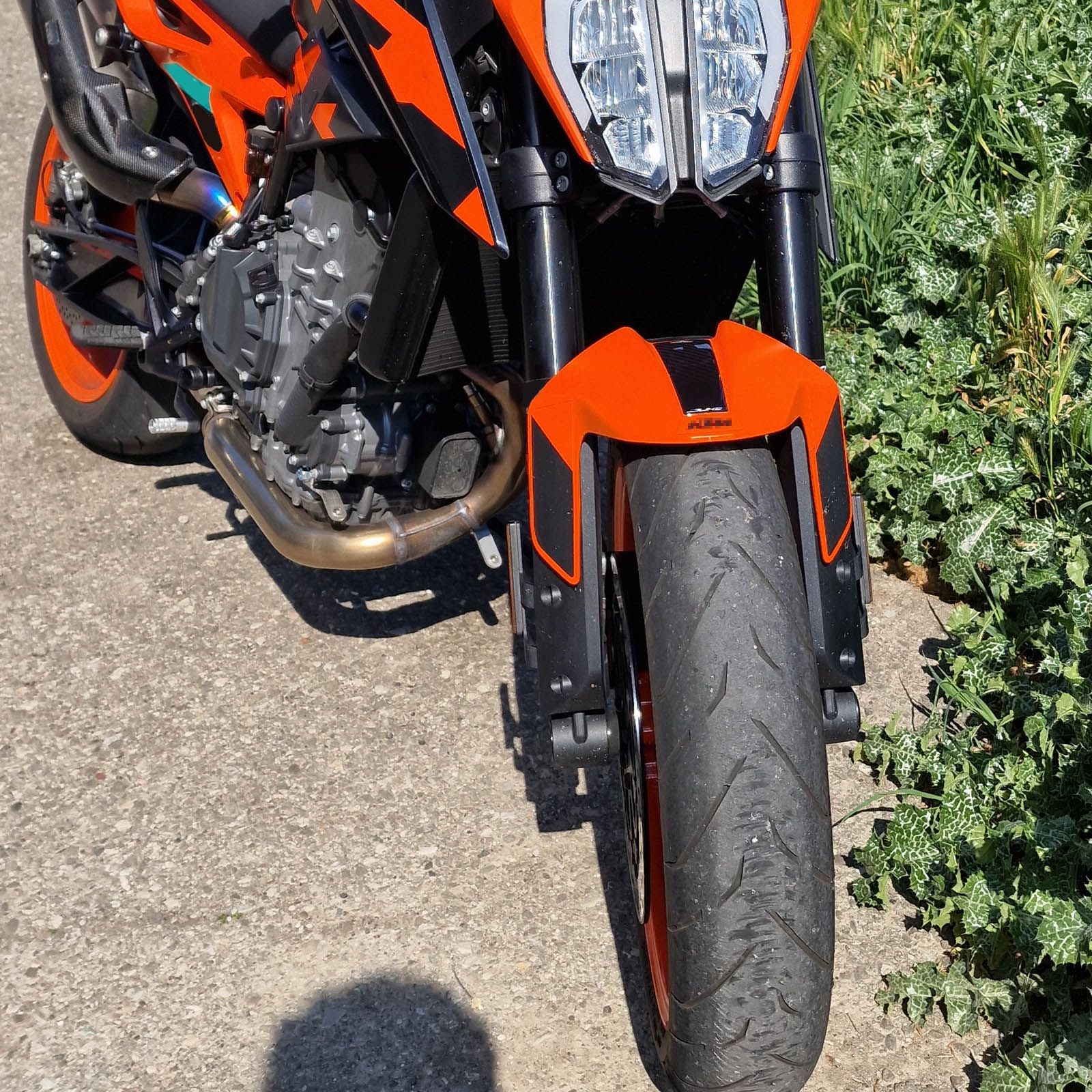 Resin Bike 3D Motorcycle Stickers - Front Fender | KTM 890 Duke 2023>Current - Pyramid Motorcycle Accessories