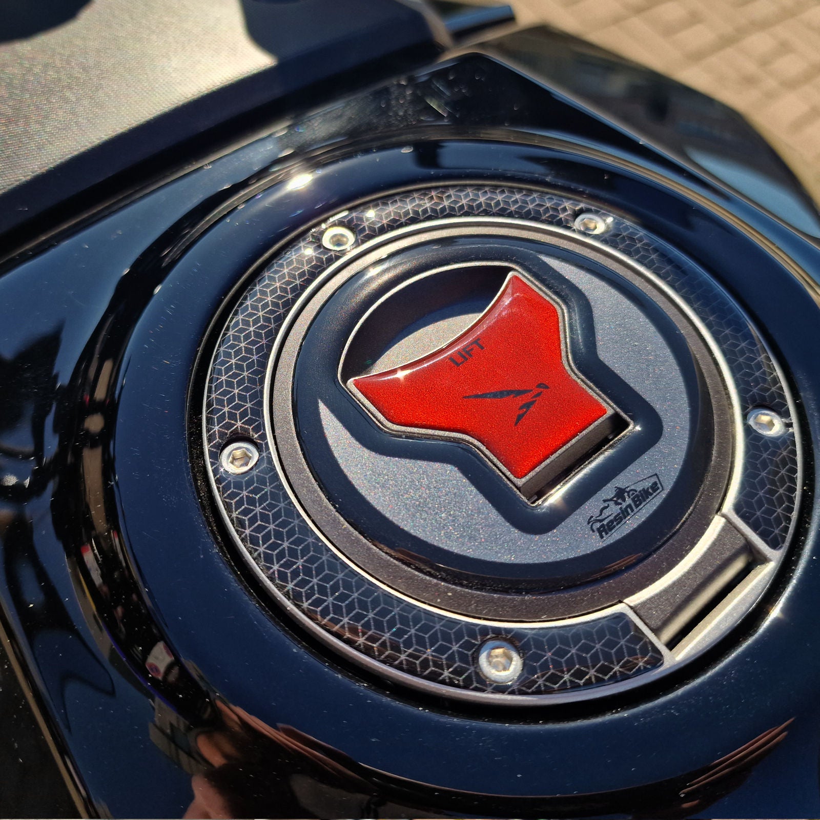 Resin Bike 3D Motorcycle Stickers - Fuel Cap | Honda CB750 Hornet 2023>2025 - Pyramid Motorcycle Accessories