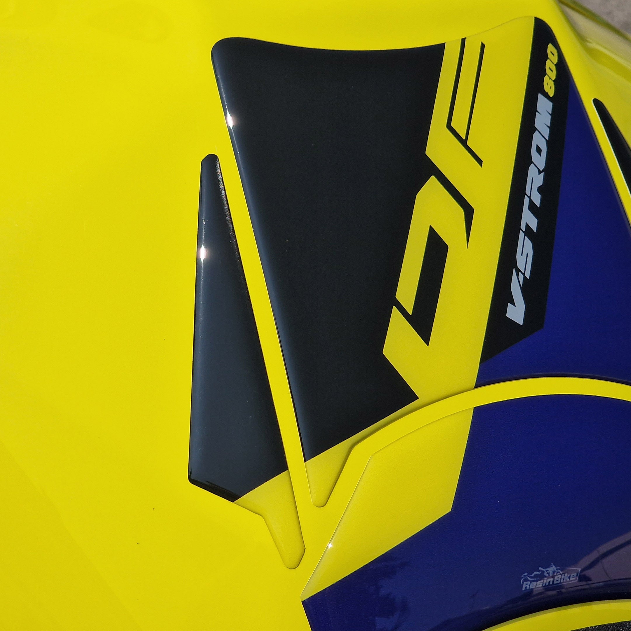 Resin Bike 3D Motorcycle Stickers - Tank Pad | Suzuki V-Strom 800DE 2023>2025 - Pyramid Motorcycle Accessories