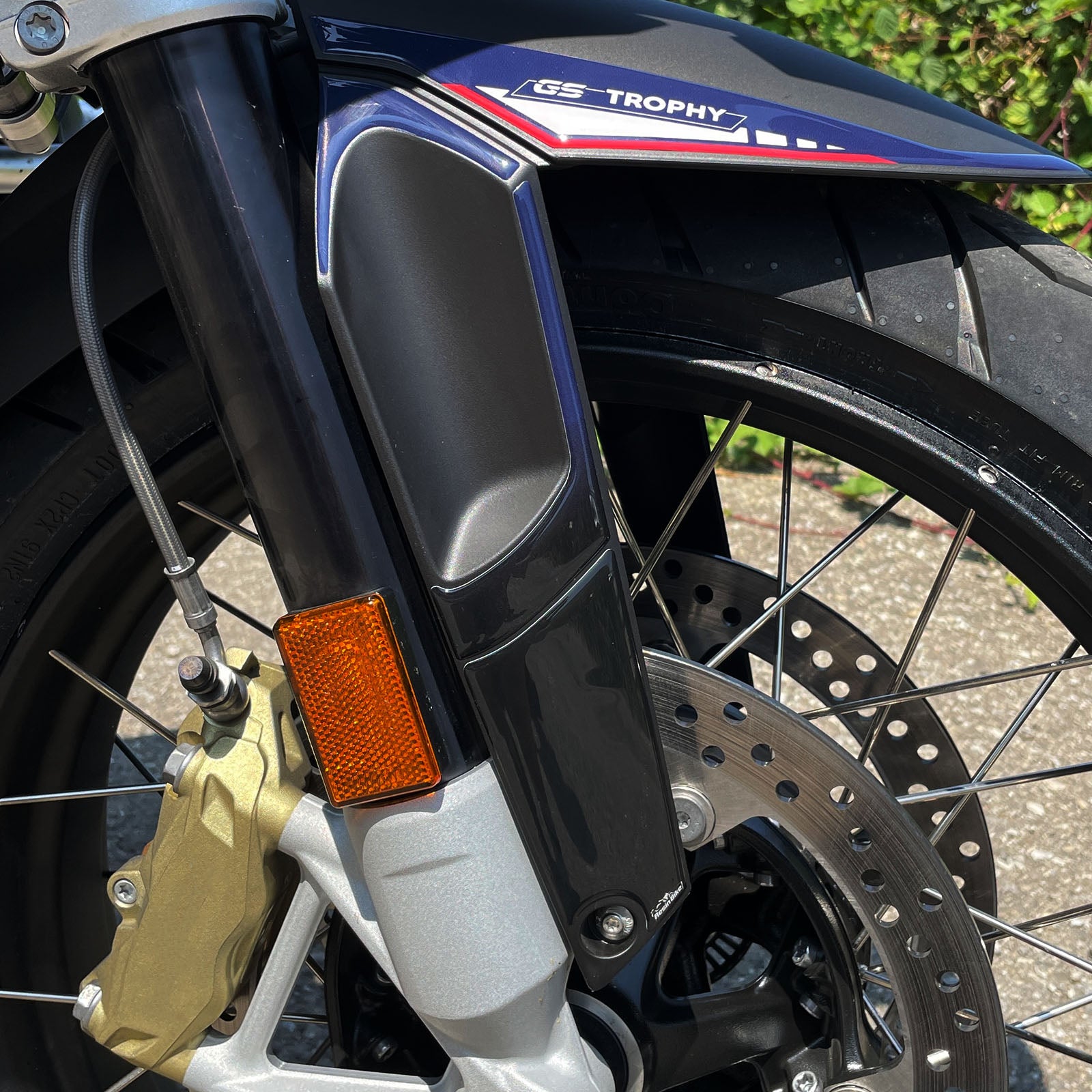 Resin Bike 3D Motorcycle Stickers - Front Fender | BMW R 1250 GS/GSA 2021>2024 - Pyramid Motorcycle Accessories