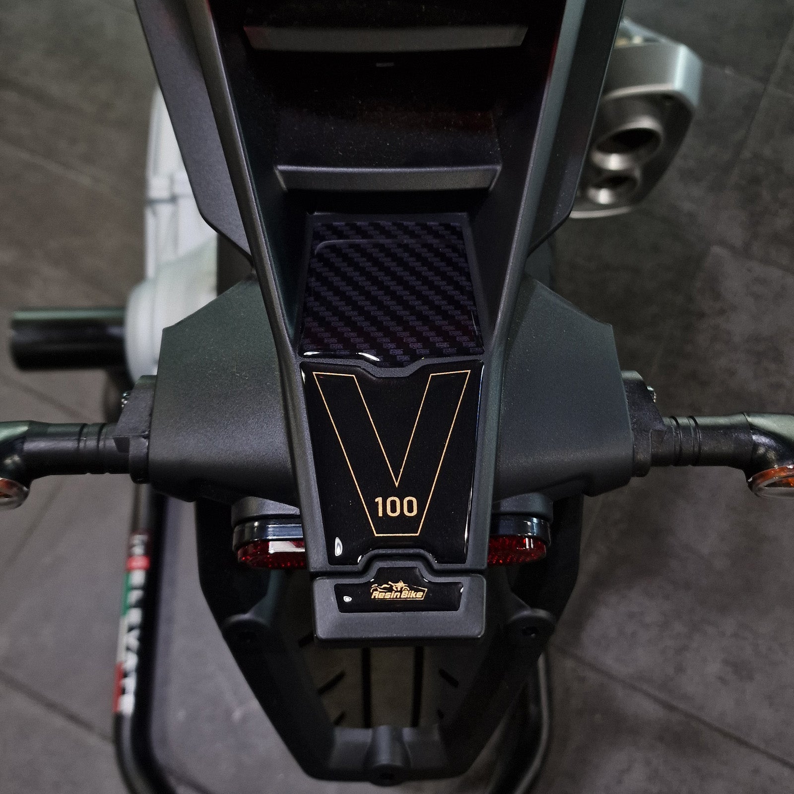Resin Bike 3D Motorcycle Stickers - Tail Section | Moto Guzzi V100 Mandello/S 2022>2025 - Pyramid Motorcycle Accessories
