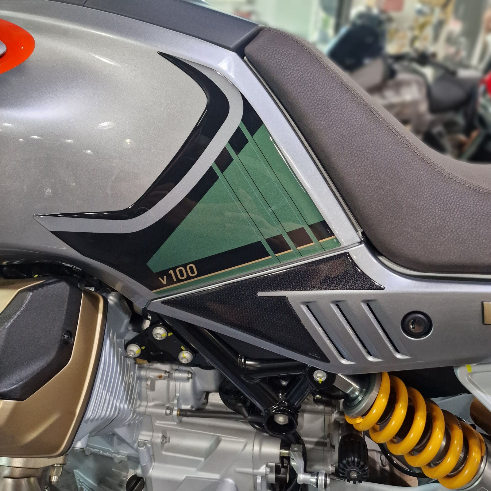 Resin Bike 3D Motorcycle Stickers - Tank Sides | Moto Guzzi V100 Mandello 2022>2025 - Pyramid Motorcycle Accessories