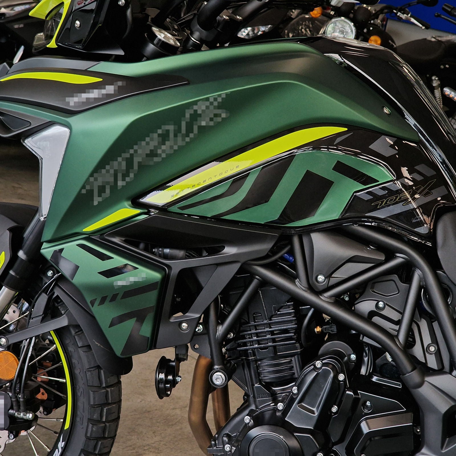 Resin Bike 3D Motorcycle Stickers - Tank Kit | Benelli TRK 702 X 2023>2026 RB-1000679300004 - Pyramid Motorcycle Accessories