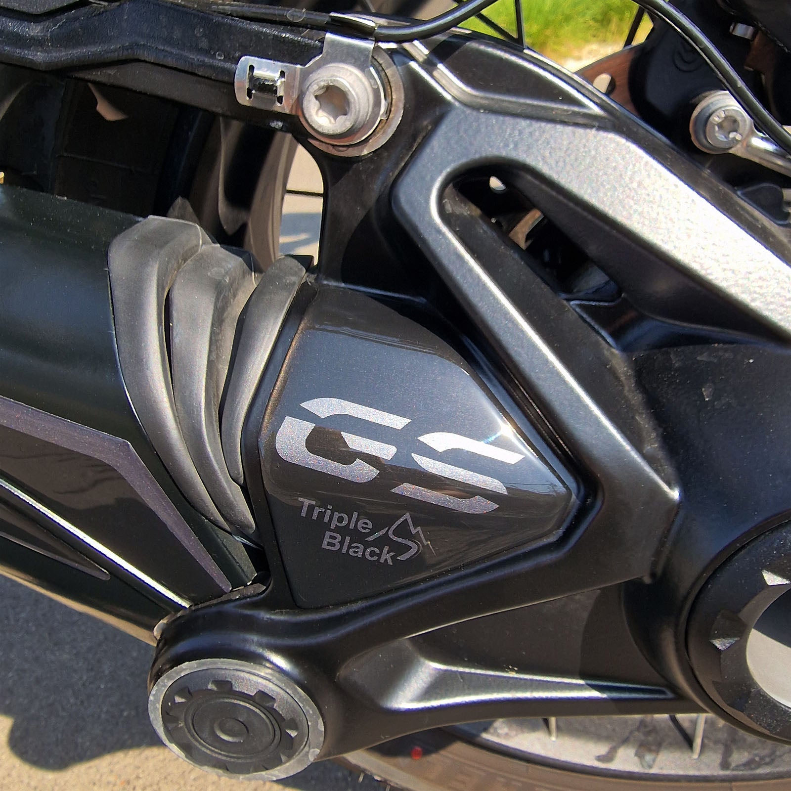 Resin Bike 3D Motorcycle Stickers - Forks | BMW R 1250 GS/GSA 2021>2024 - Pyramid Motorcycle Accessories