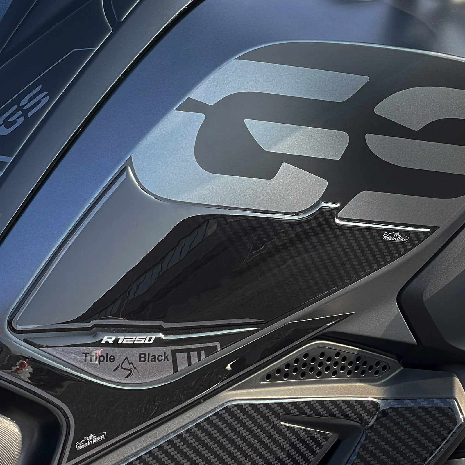 Resin Bike 3D Motorcycle Stickers - Tank Kit | BMW R 1250 GS 2021>2024 RB-1000680500004 - Pyramid Motorcycle Accessories