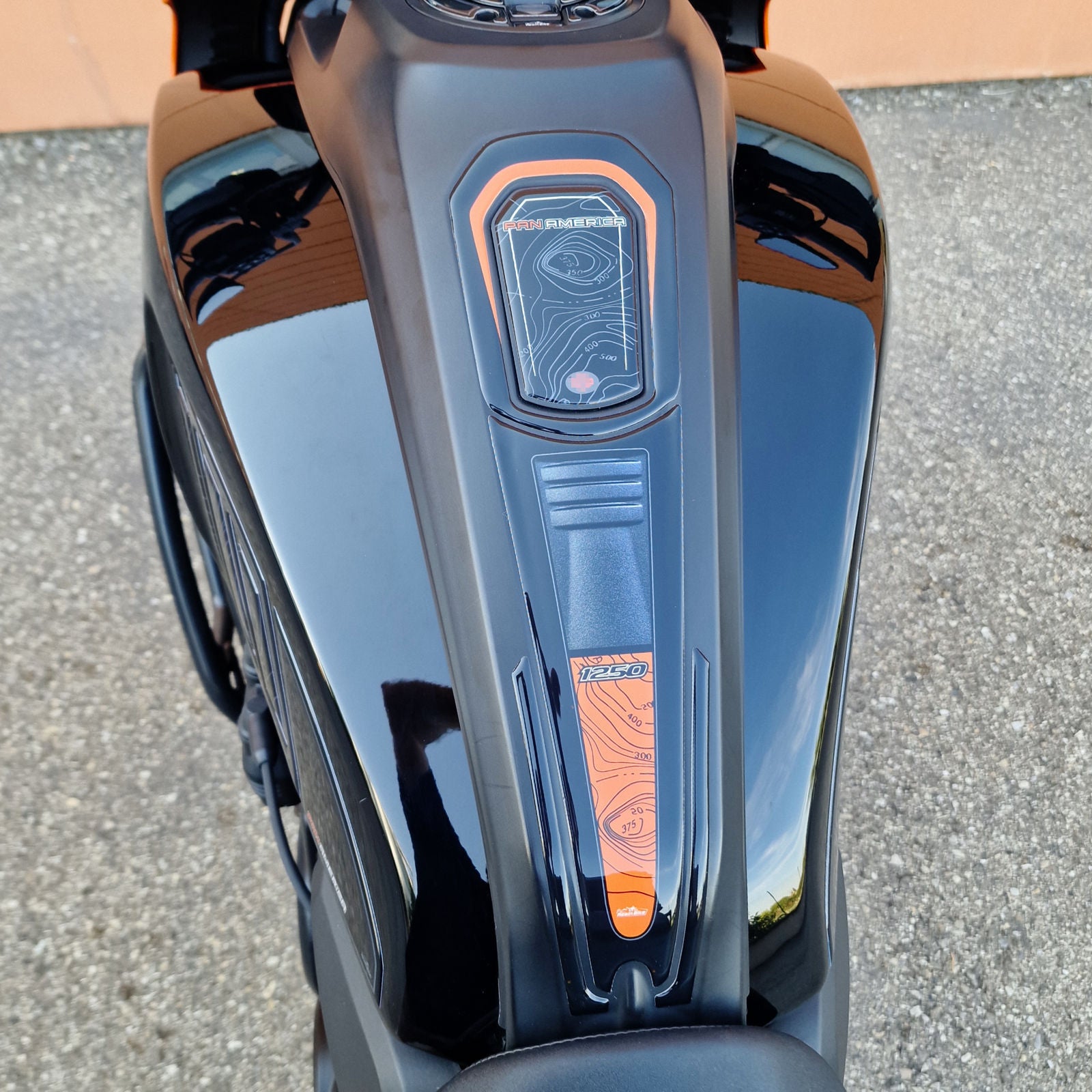 Resin Bike 3D Motorcycle Stickers - Tank Pad | Harley Davidson Pan America 1250 2020>2026 RB-1000682200001 - Pyramid Motorcycle Accessories