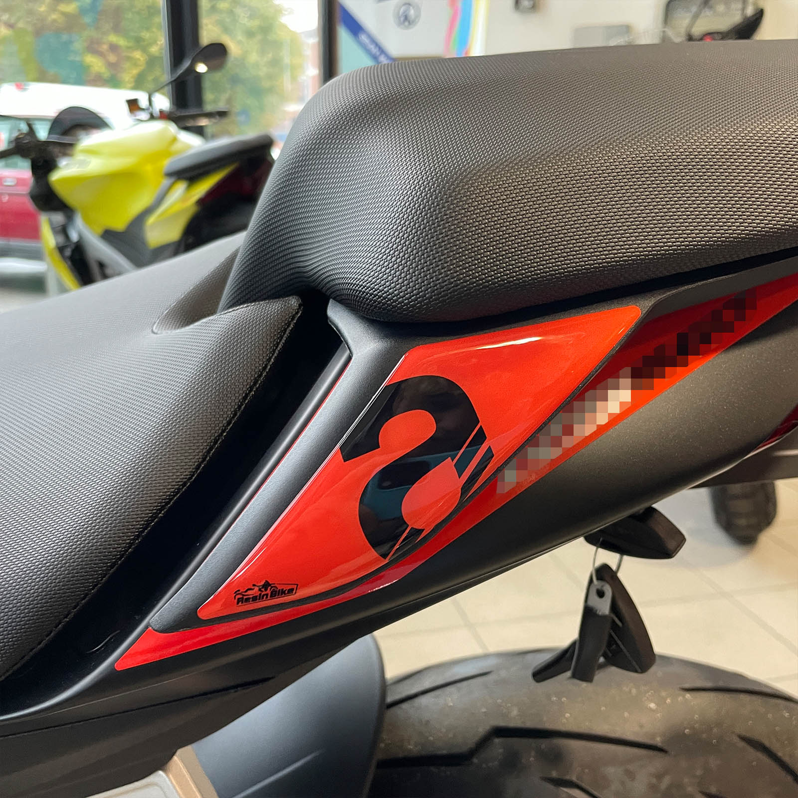 Resin Bike 3D Motorcycle Stickers - Passenger Handles | Aprilia RS/Tuono 660 2020>2026 - Pyramid Motorcycle Accessories