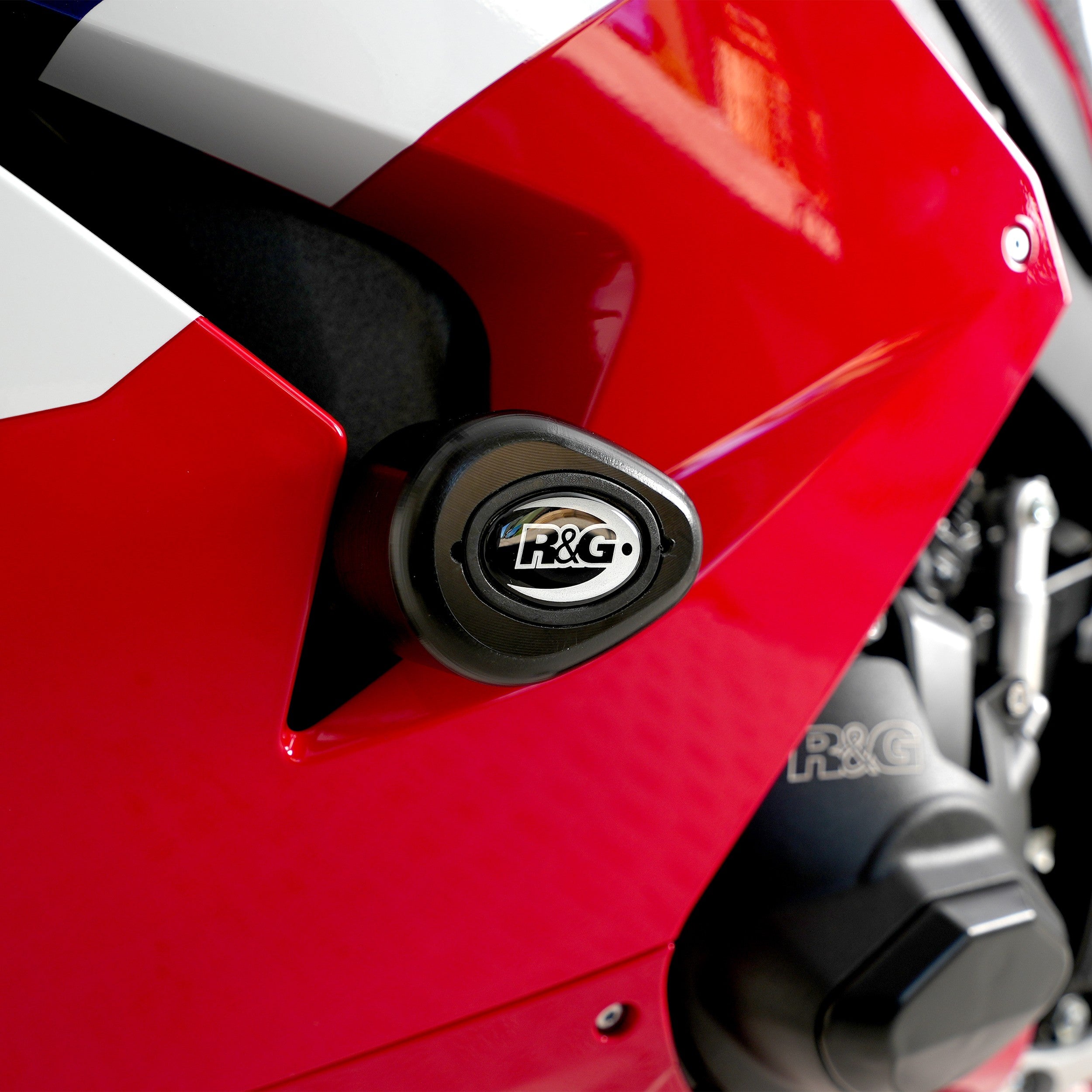 R&G Crash Protectors | Black | Honda CBR 1000 RR-R Fireblade 2020>Current & Honda CBR 1000 RR-R Fireblade SP 2020>Current