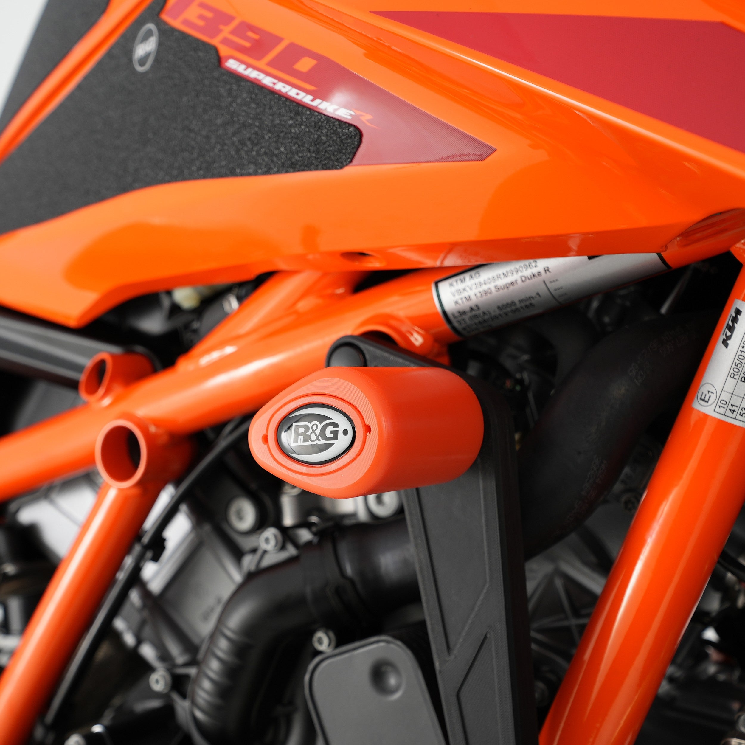R&G Crash Protectors | Orange | KTM 1390 Super Duke R Evo 2024>Current & KTM 1390 Super Duke R 2024>Current