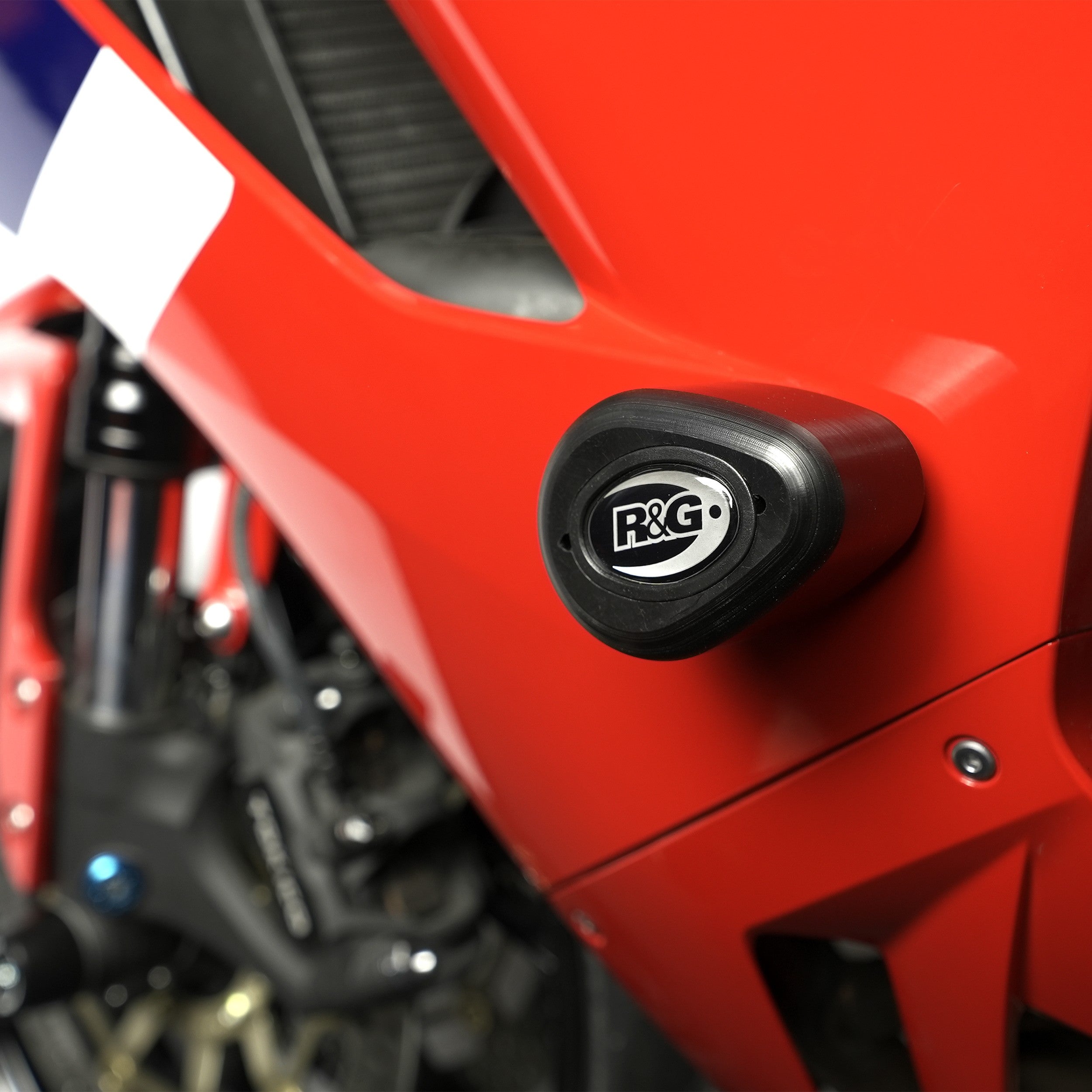 R&G Crash Protectors | White | Honda CBR 600 RR 2024>Current