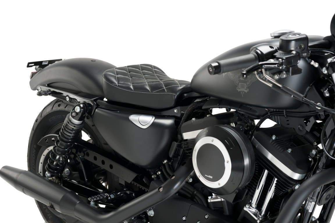 Customacces Austin Seat | Black | Harley Davidson Sportster 1200 Roadster (XL1200R) 2017>Current - Shop name