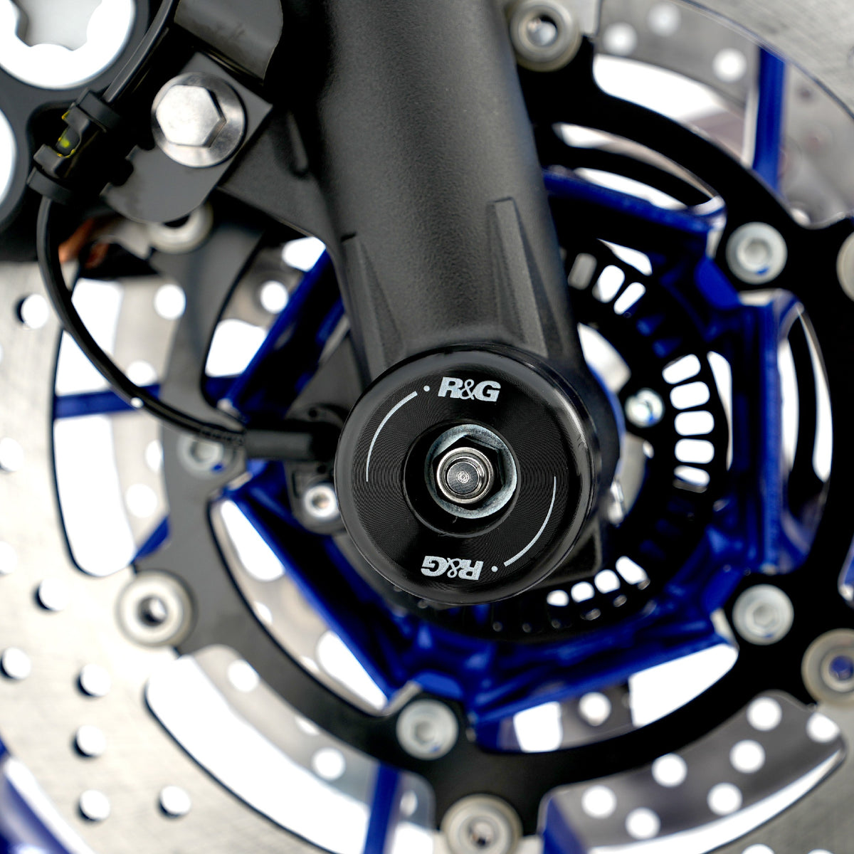 R&G Fork Protectors | Black | Yamaha Tracer 7 (GT) '21- '23, Yamaha MT-07 ’21- '24, & XSR 700 ’22- - Pyramid Motorcycle Accessories