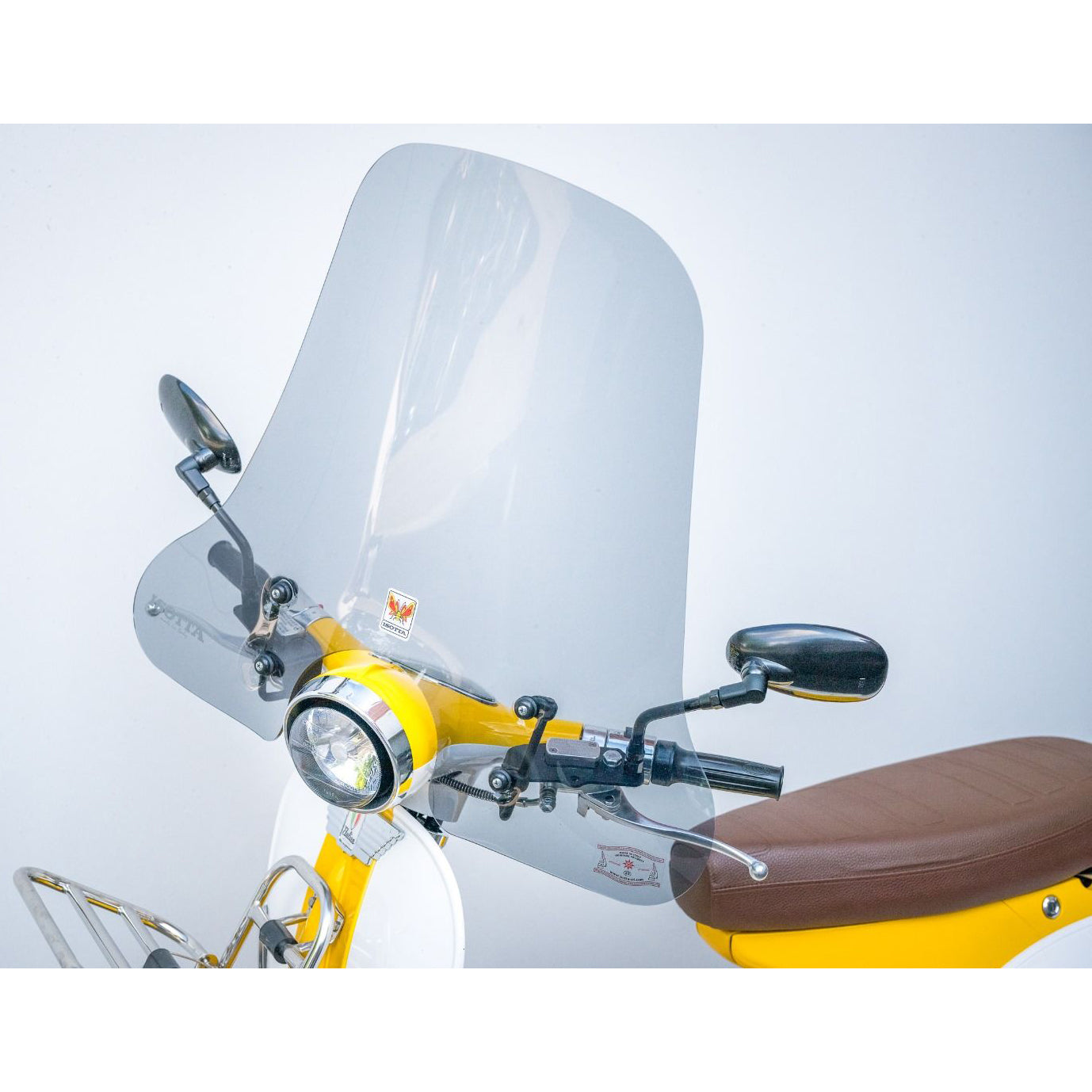 Isotta Classic Screen | Clear | Piaggio Vespa LX 50/125/150 2005 - 2014 - Pyramid Motorcycle Accessories