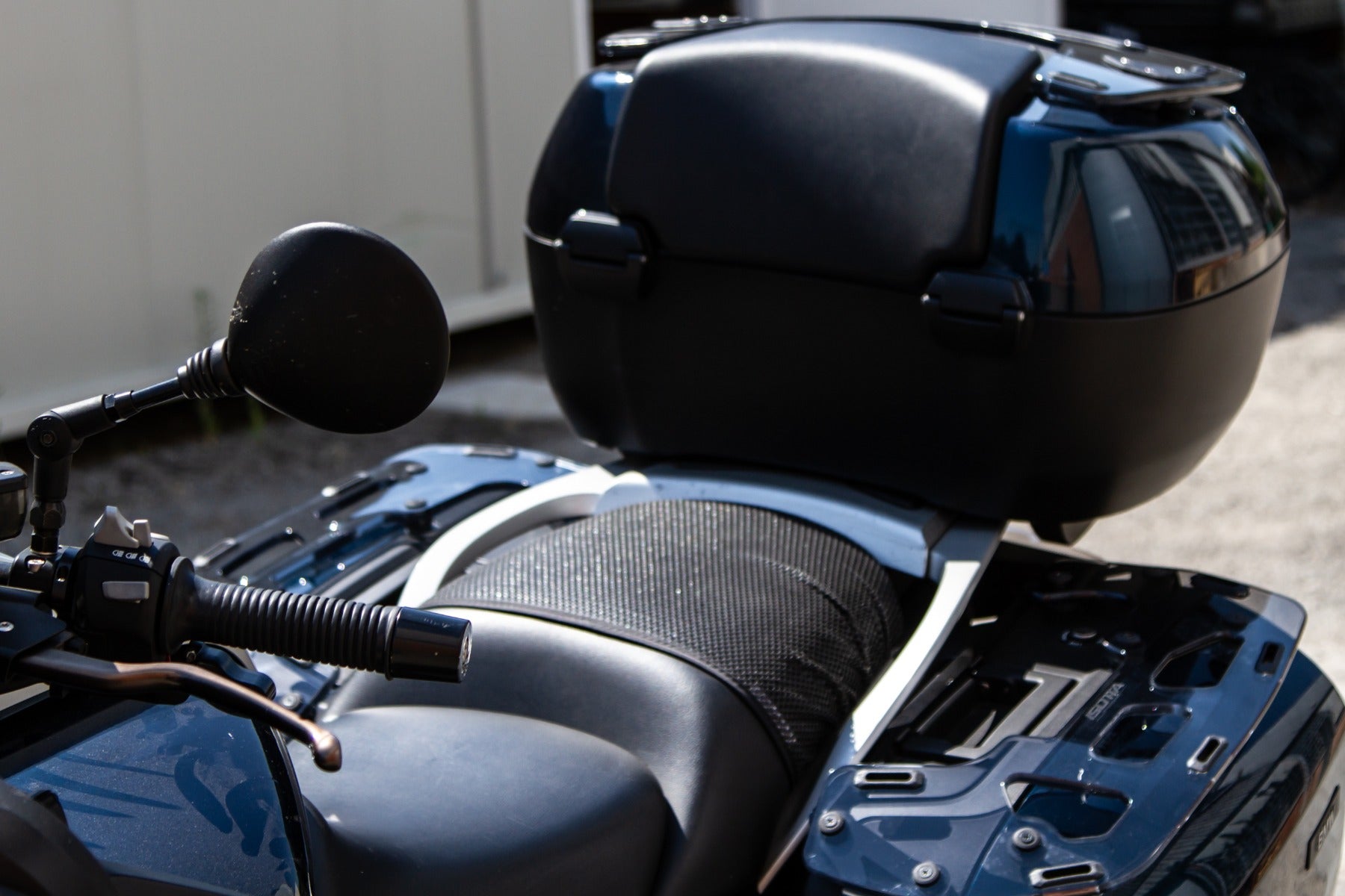 Isotta Luggage Rack For Top Box - Plexiglass | Clear | BMW R 1200 RT 2005>2013 - Shop name
