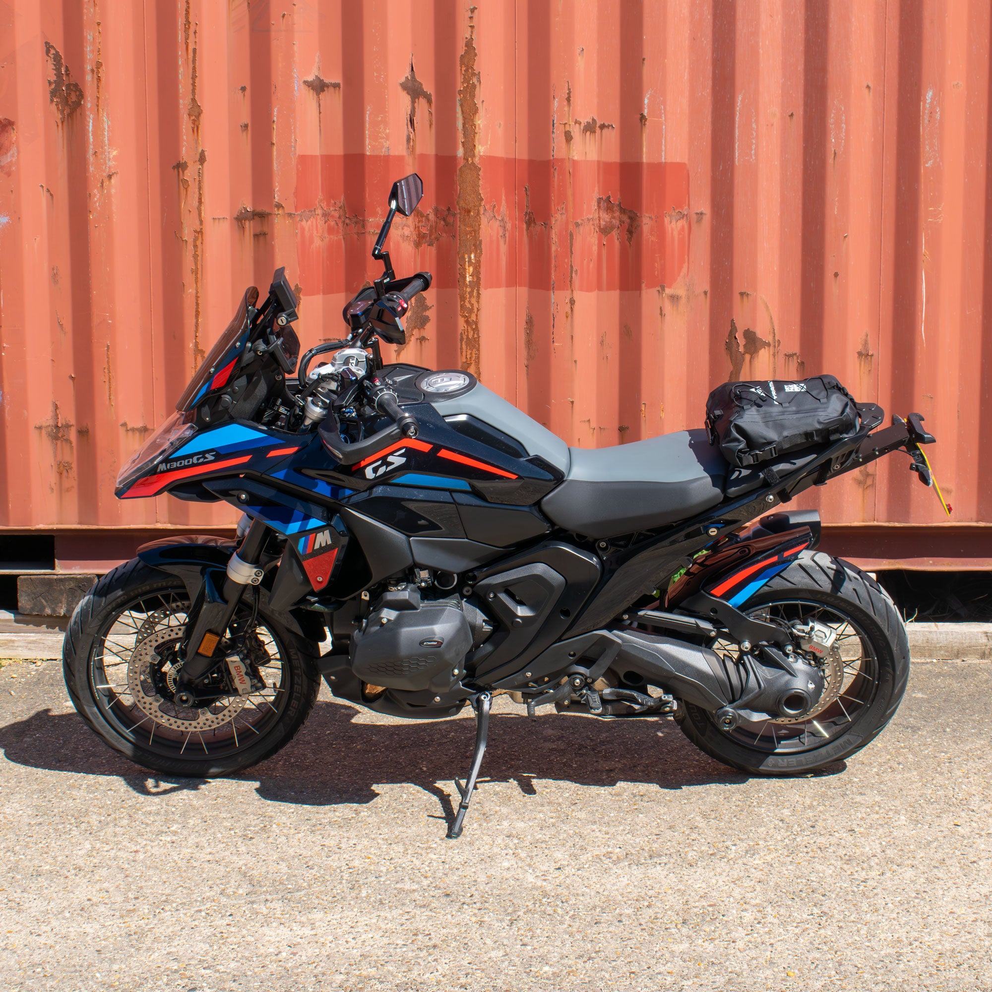 Pyramid Waterproof 10L Motorcycle Tail-PAK???? | Black - Pyramid Motorcycle Accessories