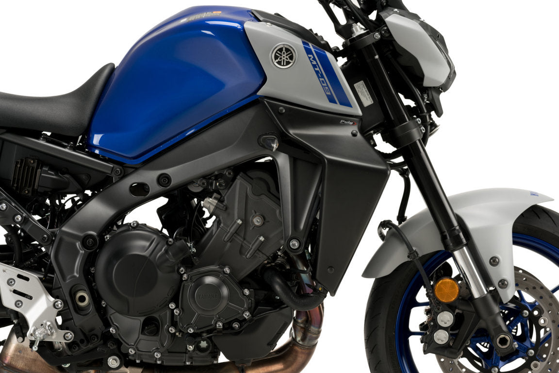 Puig Side Downforce Wings | Black | Yamaha MT-09 2021>2023 - Pyramid Motorcycle Accessories
