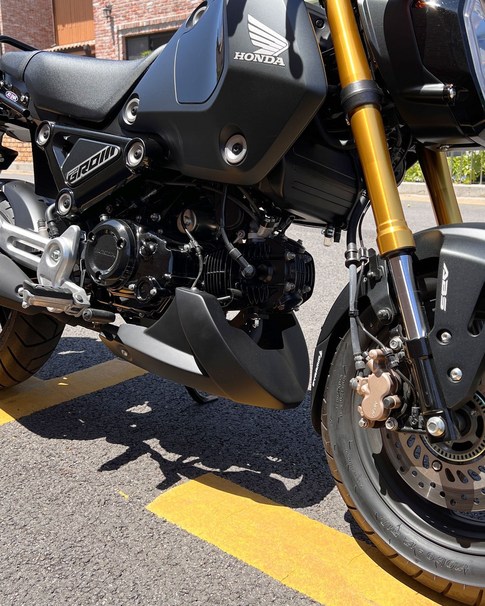 Pyramid Belly Pan | Force Silver Metallic & Heavy Grey Metallic | Honda MSX 125 2021>Current - Shop name