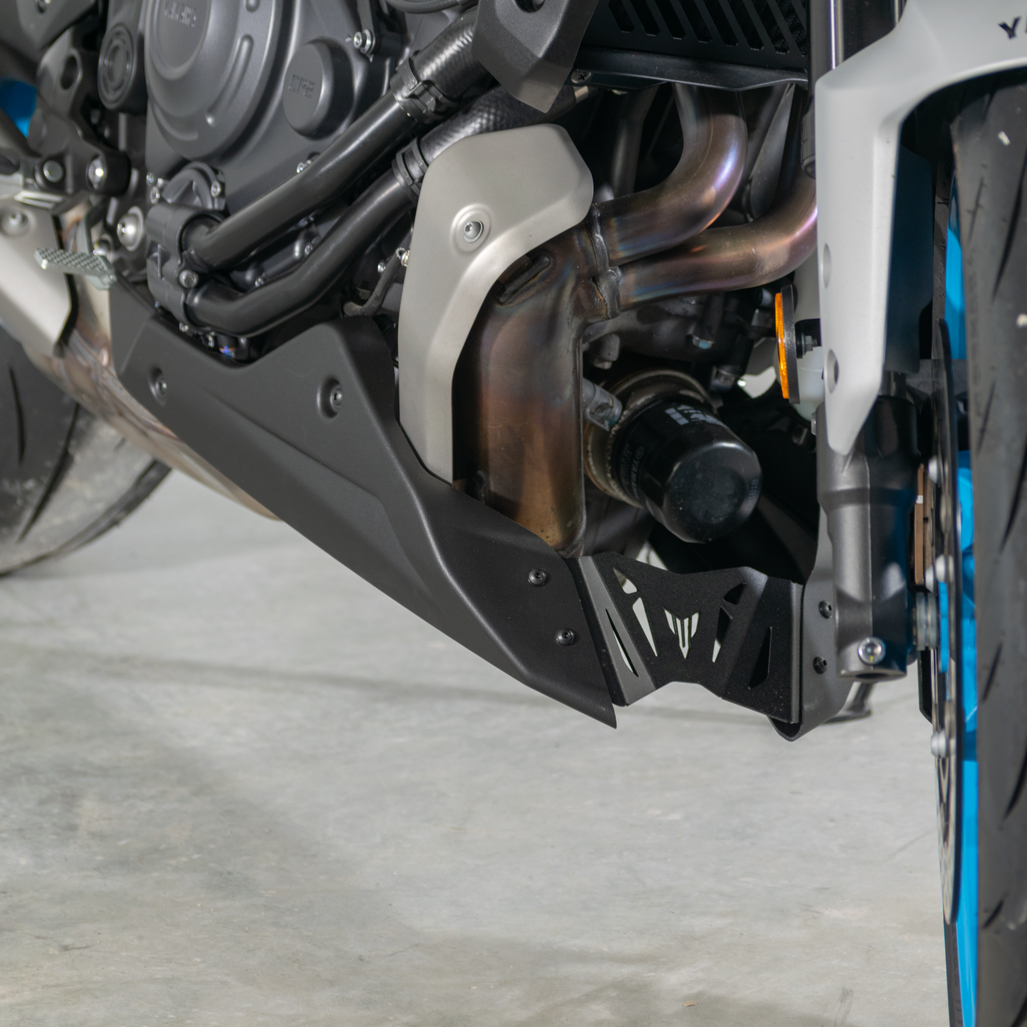 Pyramid Belly Pan | Yamaha Blue | Yamaha MT-07 2021>Currentย -ย ย Pyramid Motorcycle Accessories