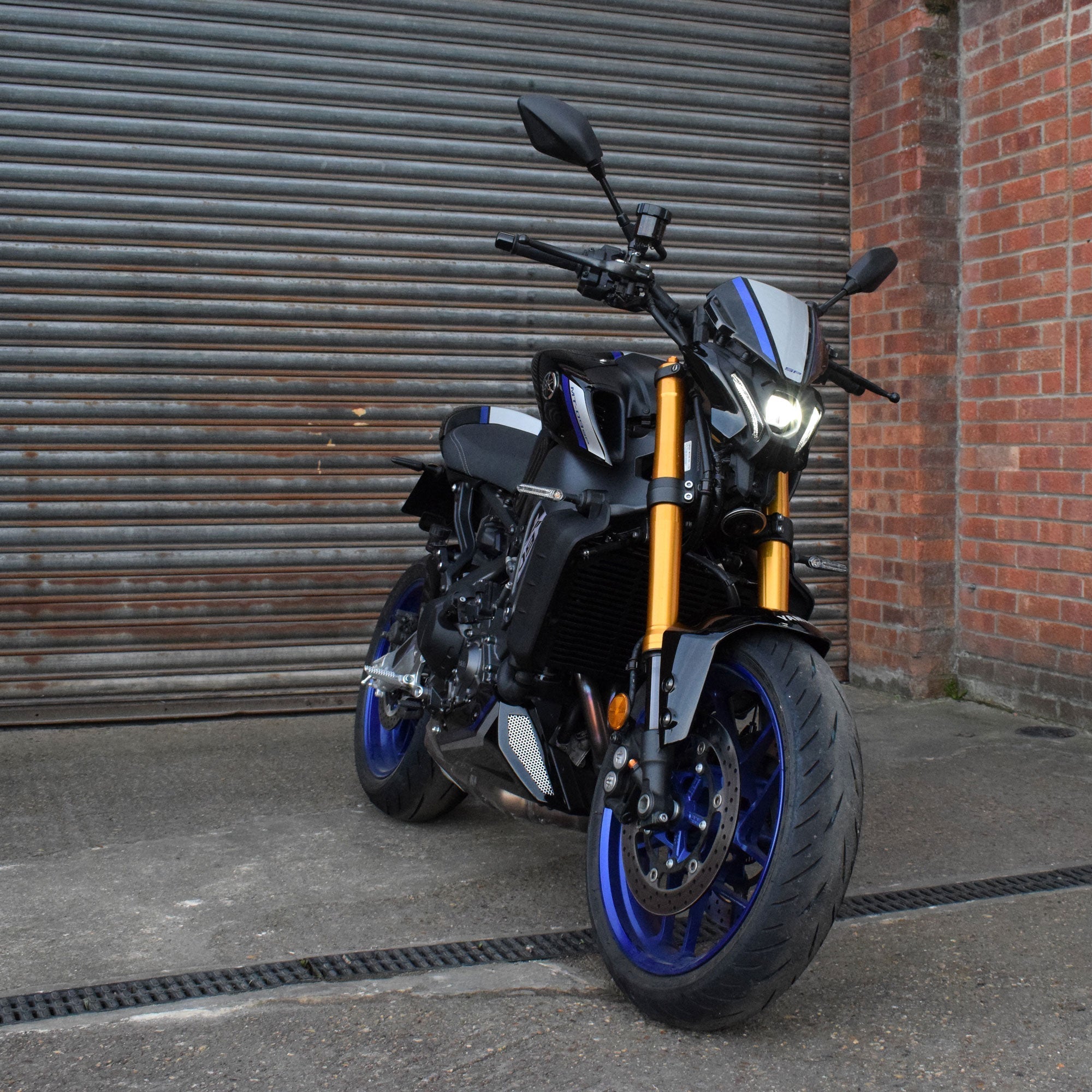 Pyramid Belly Pan | SP Colours | Yamaha MT-09 SP 2021>2023-Belly Pans-Pyramid Motorcycle Accessories