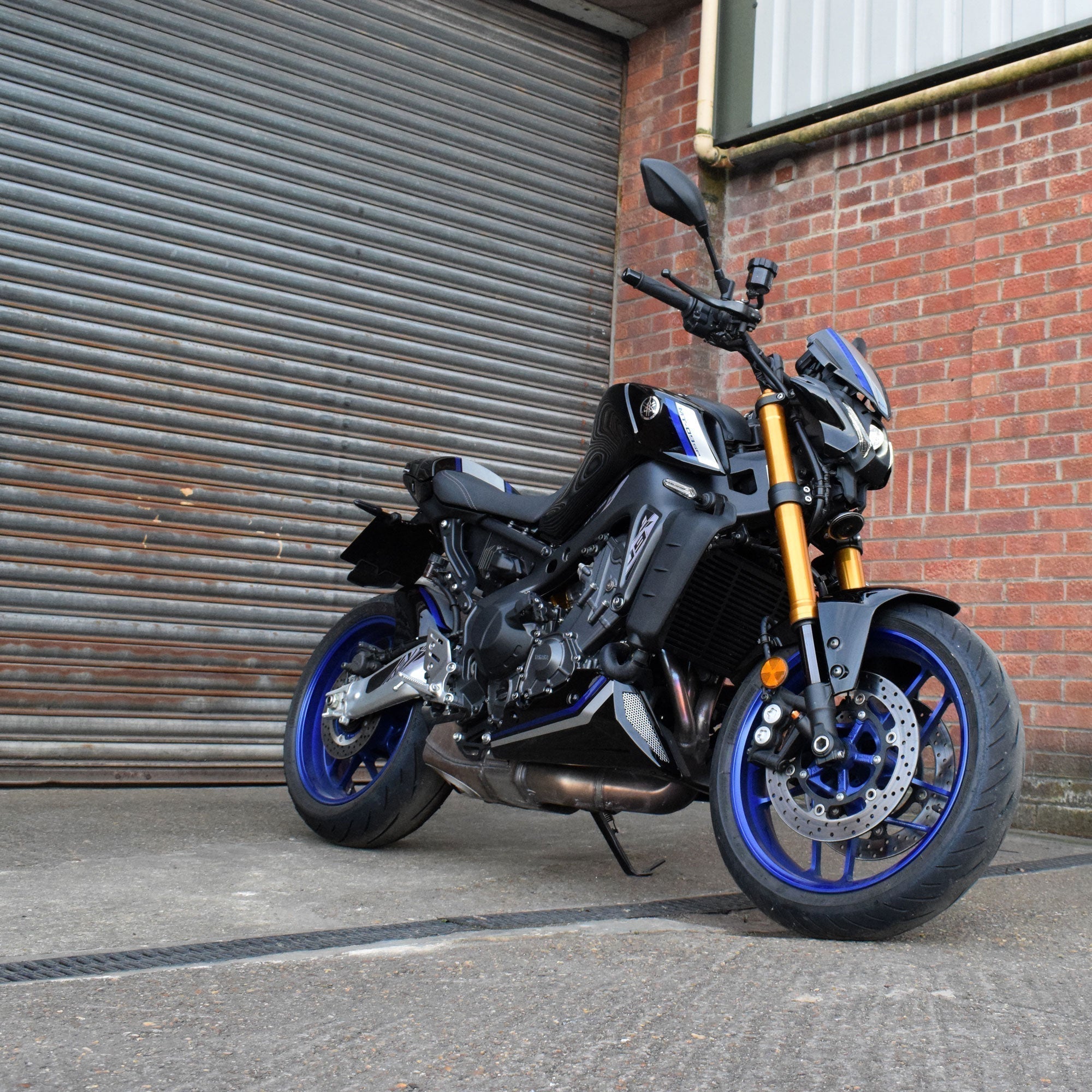 Pyramid Belly Pan | SP Colours | Yamaha MT-09 SP 2021>2023-Belly Pans-Pyramid Motorcycle Accessories