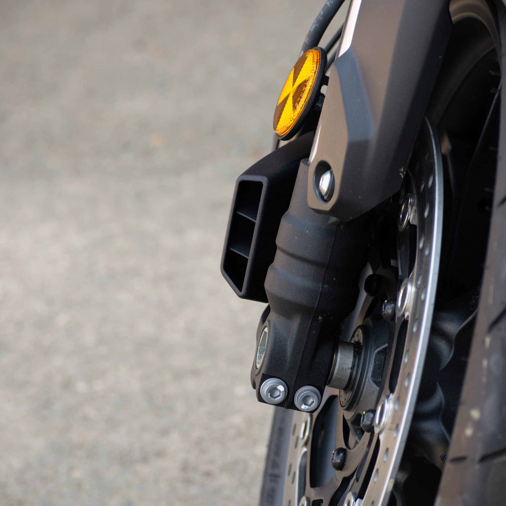 Pyramid Brake Duct Coolers | Matte Black | Honda CB1000 Hornet 2025>Current - Shop name