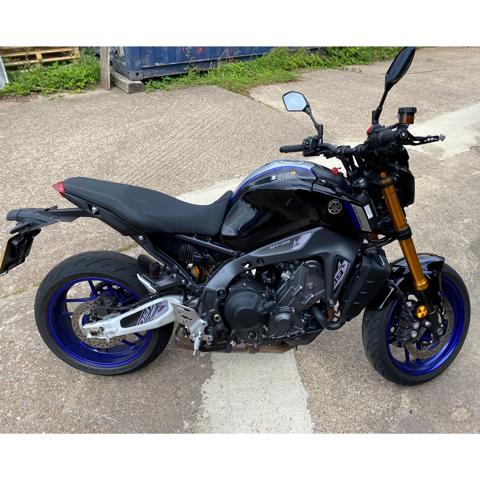 Pyramid Decals (Set of 6) | Black & Grey | Yamaha MT-09 SP 2021>2023 - Shop name