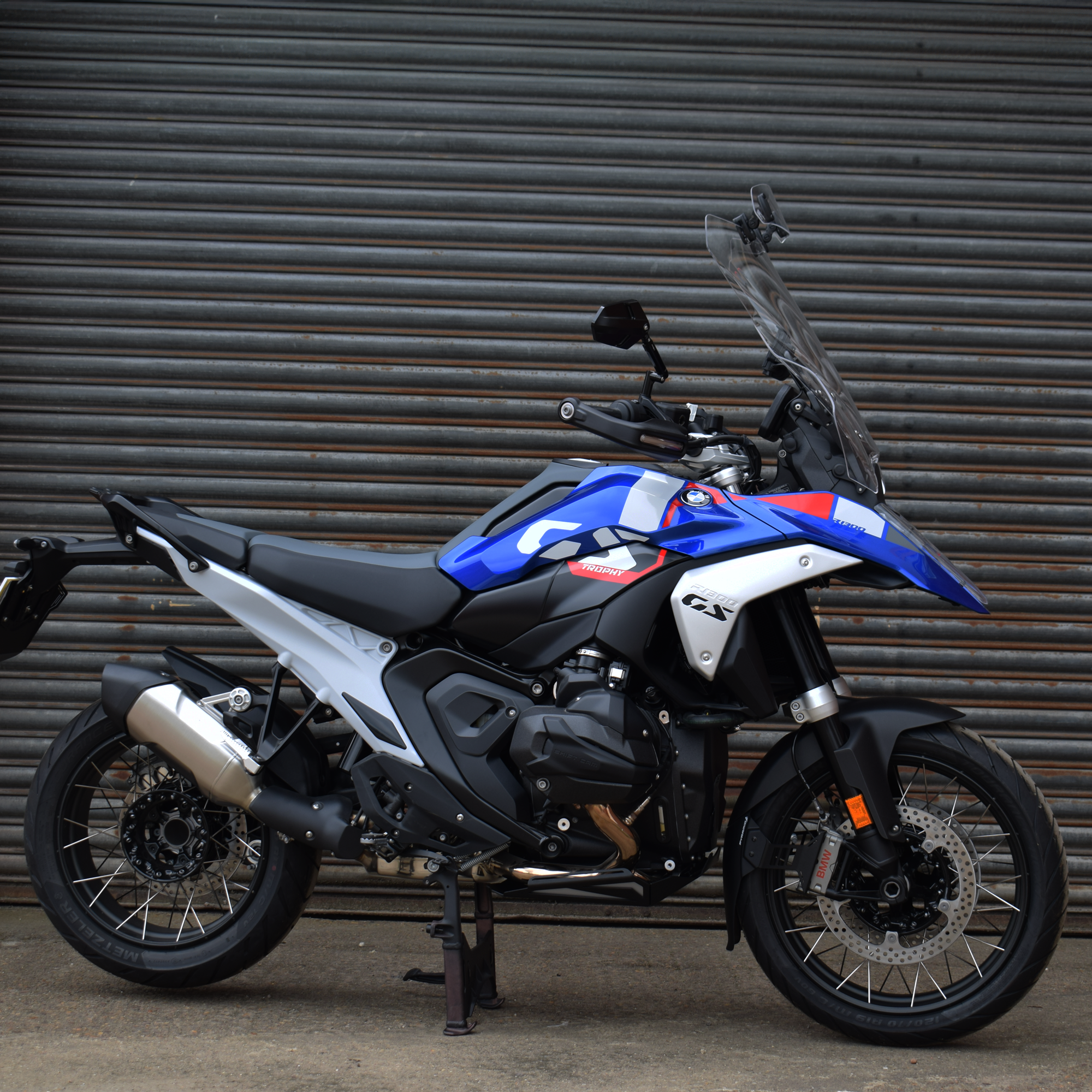 Pyramid Engine Guard | Matte Black | BMW R 1300 GS 2023>Current -  Shop name