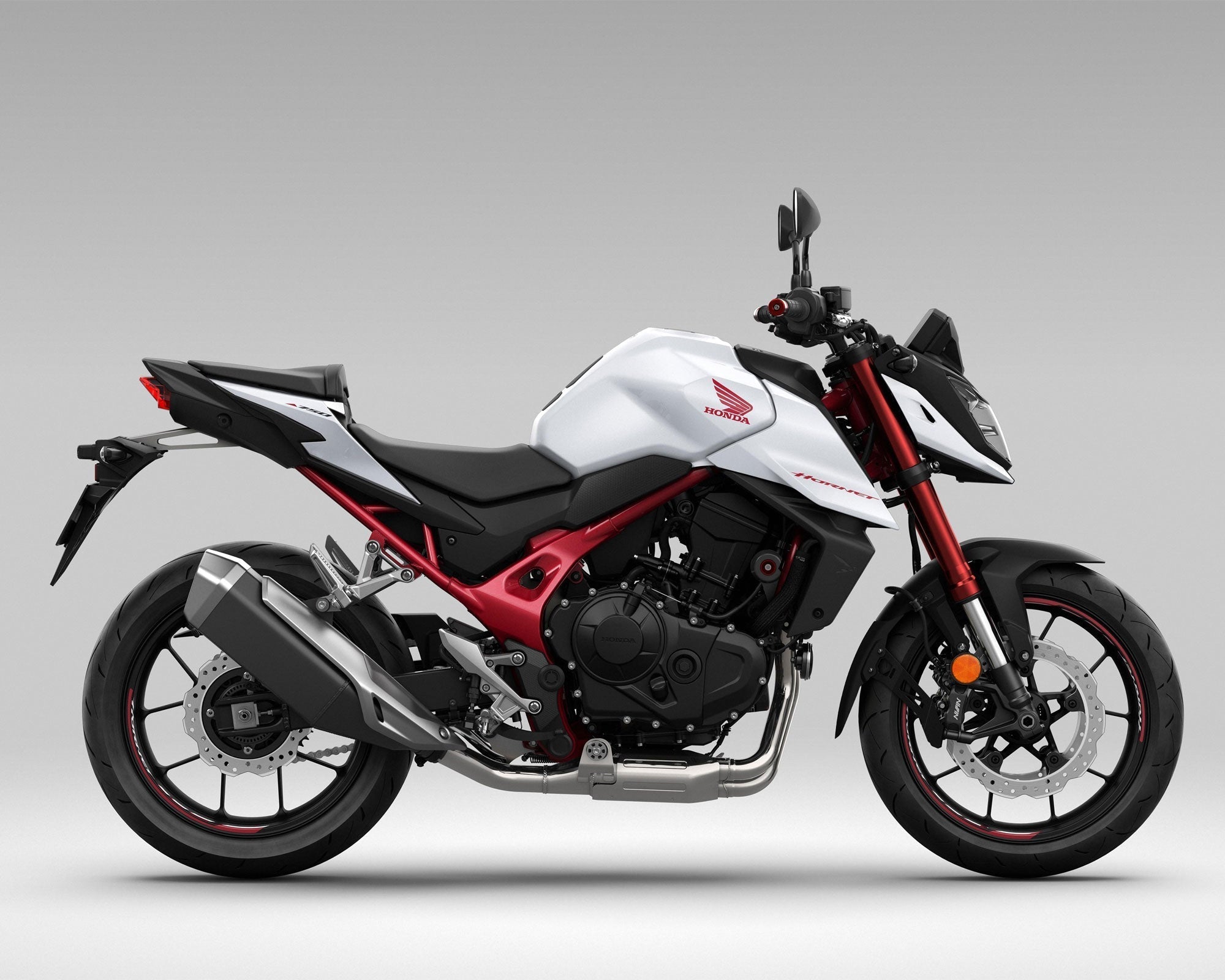 Pyramid Extenda Fenda EXTRA | Graphite Black | Honda CB750 Hornet 2023>2024 - Shop name