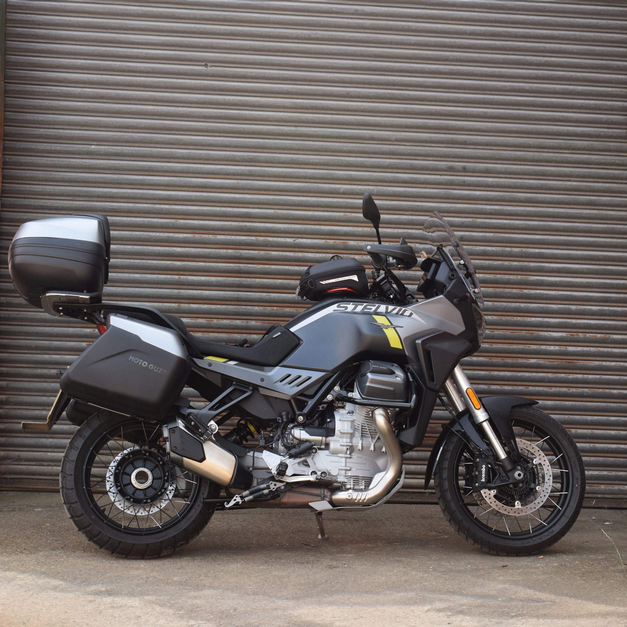 Pyramid Extenda Fenda | Matte Black | Moto Guzzi Stelvio 2023>Current - Shop name