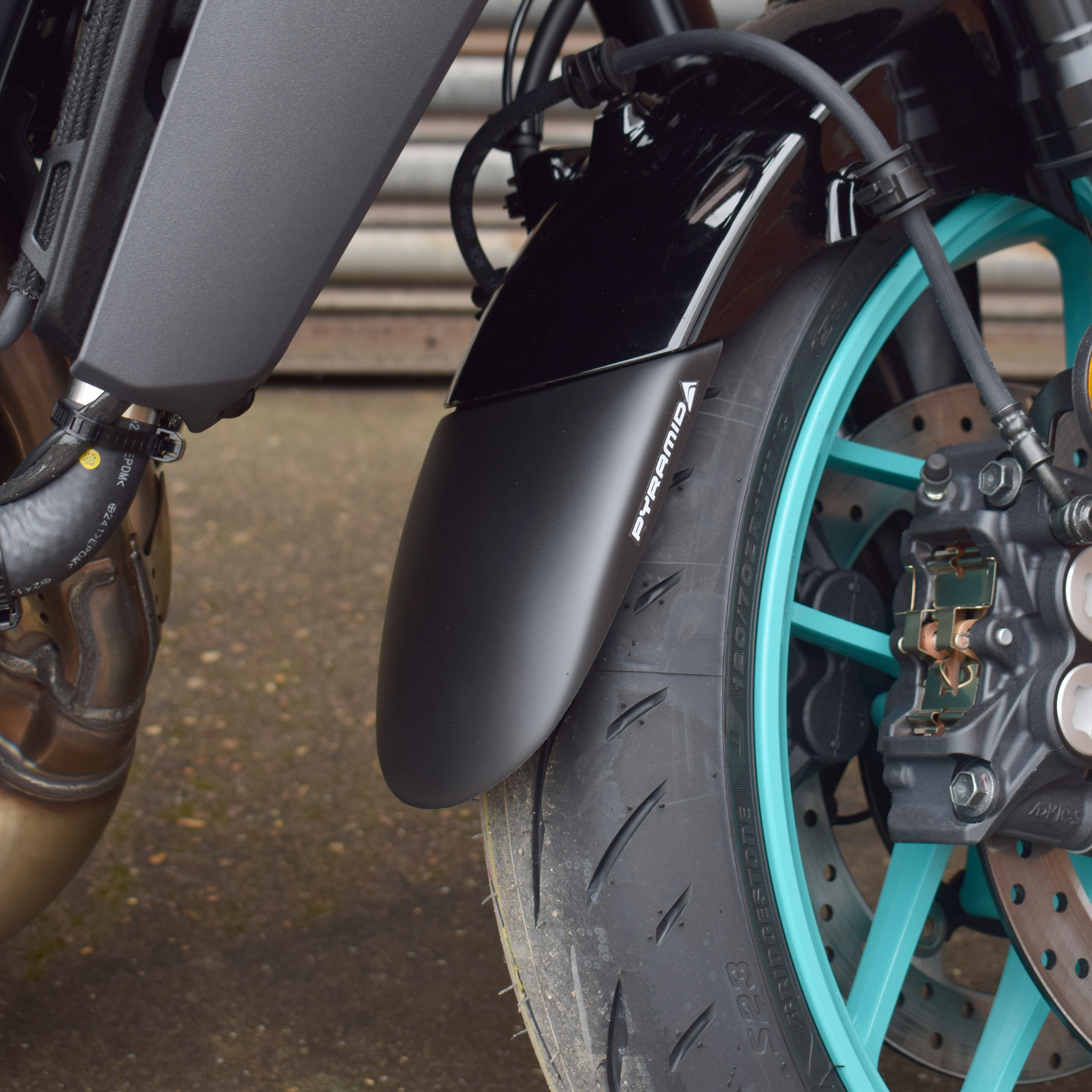 Pyramid Extenda Fenda | Matte Black | Yamaha MT-09 2021>Current -  Shop name