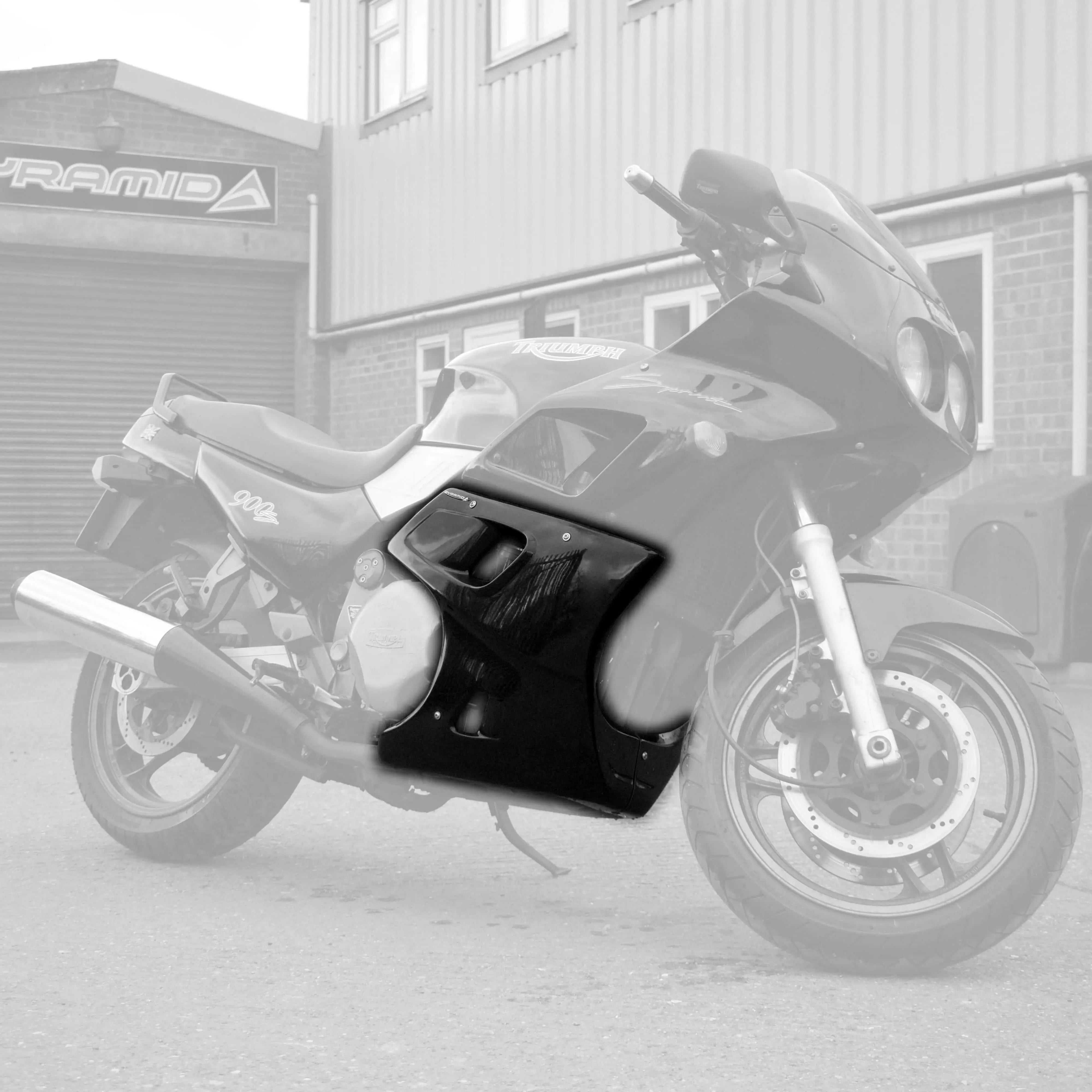 Pyramid Fairing Lowers | Unpainted | Triumph Sprint 900 1992>1994 - Shop name