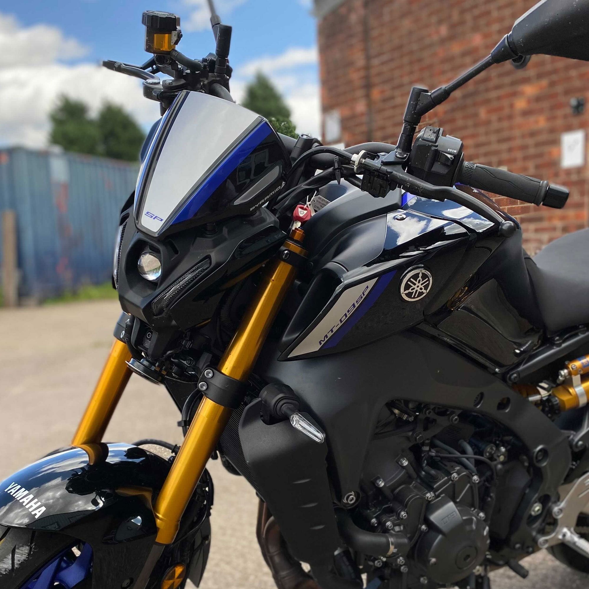 Pyramid Fly Screen | SP Colours | Yamaha MT-09 2021>2023 - Shop name