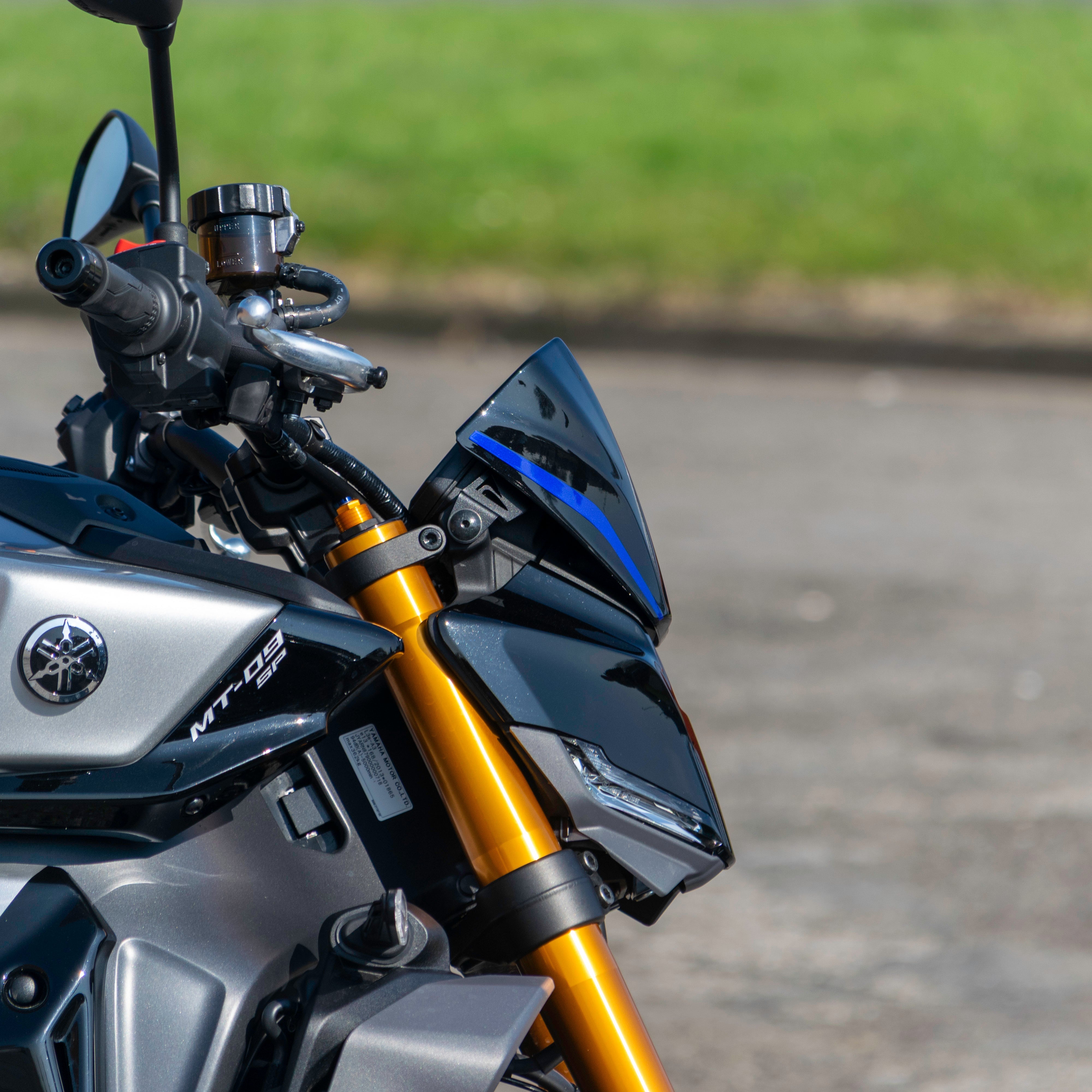 Pyramid Fly Screen | Midnight Black (USA: Raven Black) | Yamaha MT-09 inc SP 2024>Current - Pyramid Motorcycle Accessories