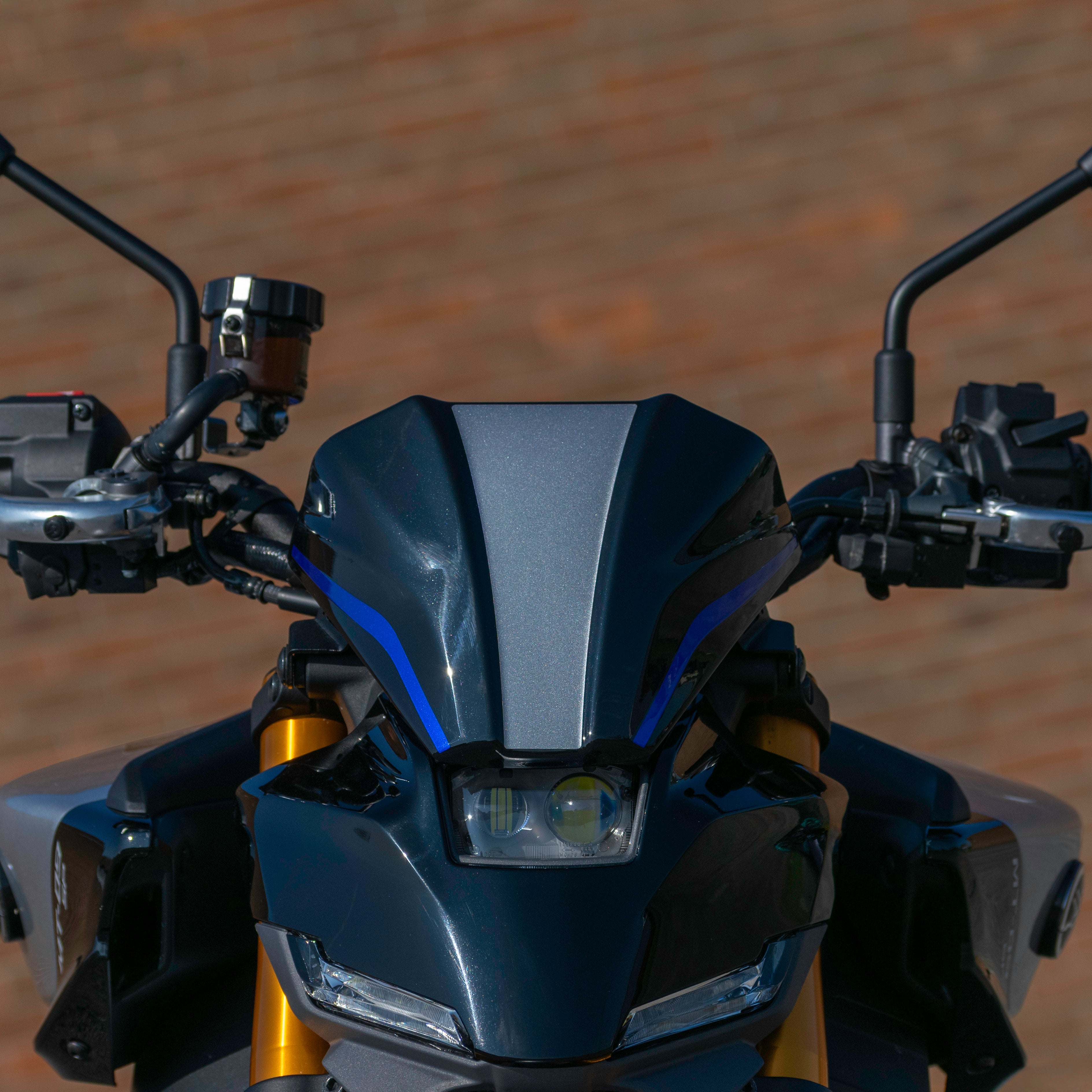 Pyramid Fly Screen | Midnight Black (USA: Raven Black) | Yamaha MT-09 inc SP 2024>Current - Pyramid Motorcycle Accessories