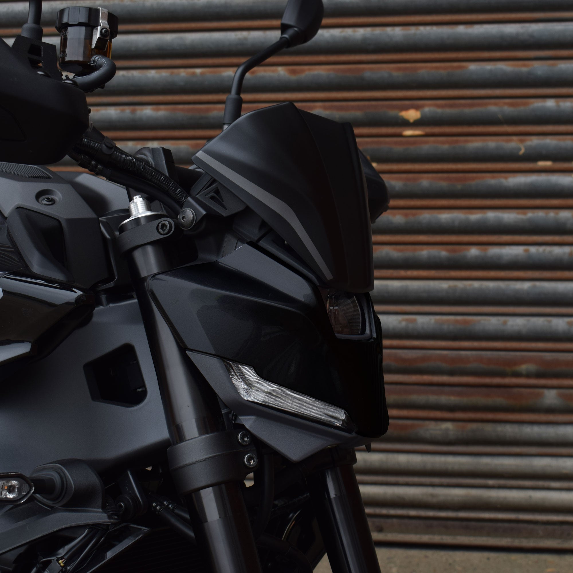 Pyramid Fly Screen | Tech Black | Yamaha MT-09 2024>Current - Pyramid Motorcycle Accessories