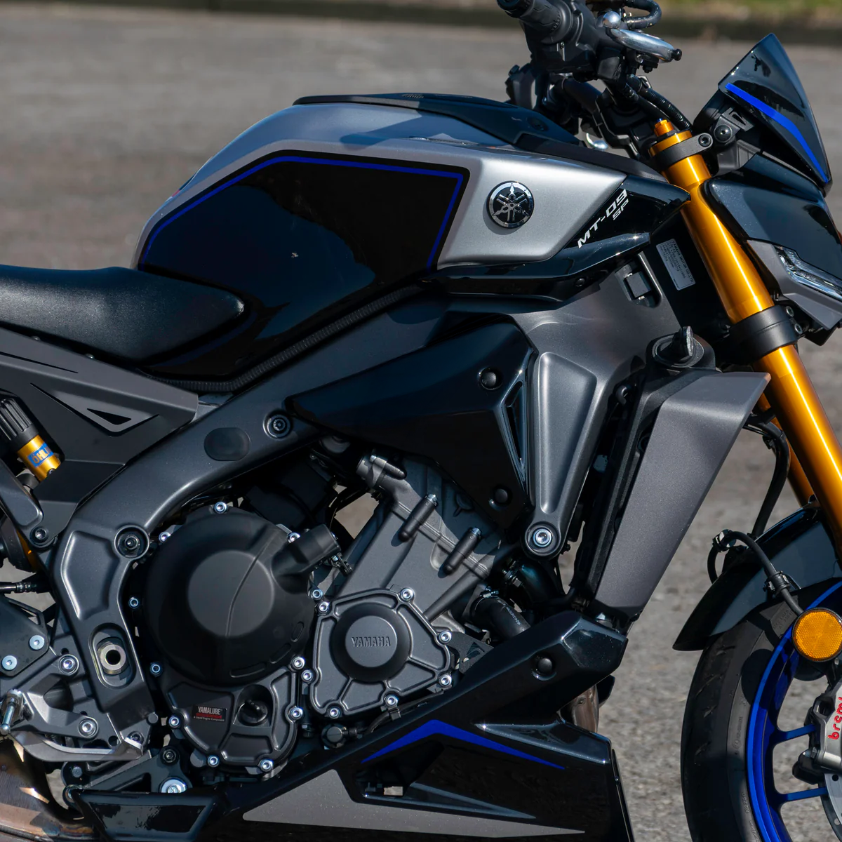 Pyramid Front Infill Panels | Midnight Black (USA: Raven Black) | Yamaha MT-09 2021>Current - Pyramid Motorcycle Accessories