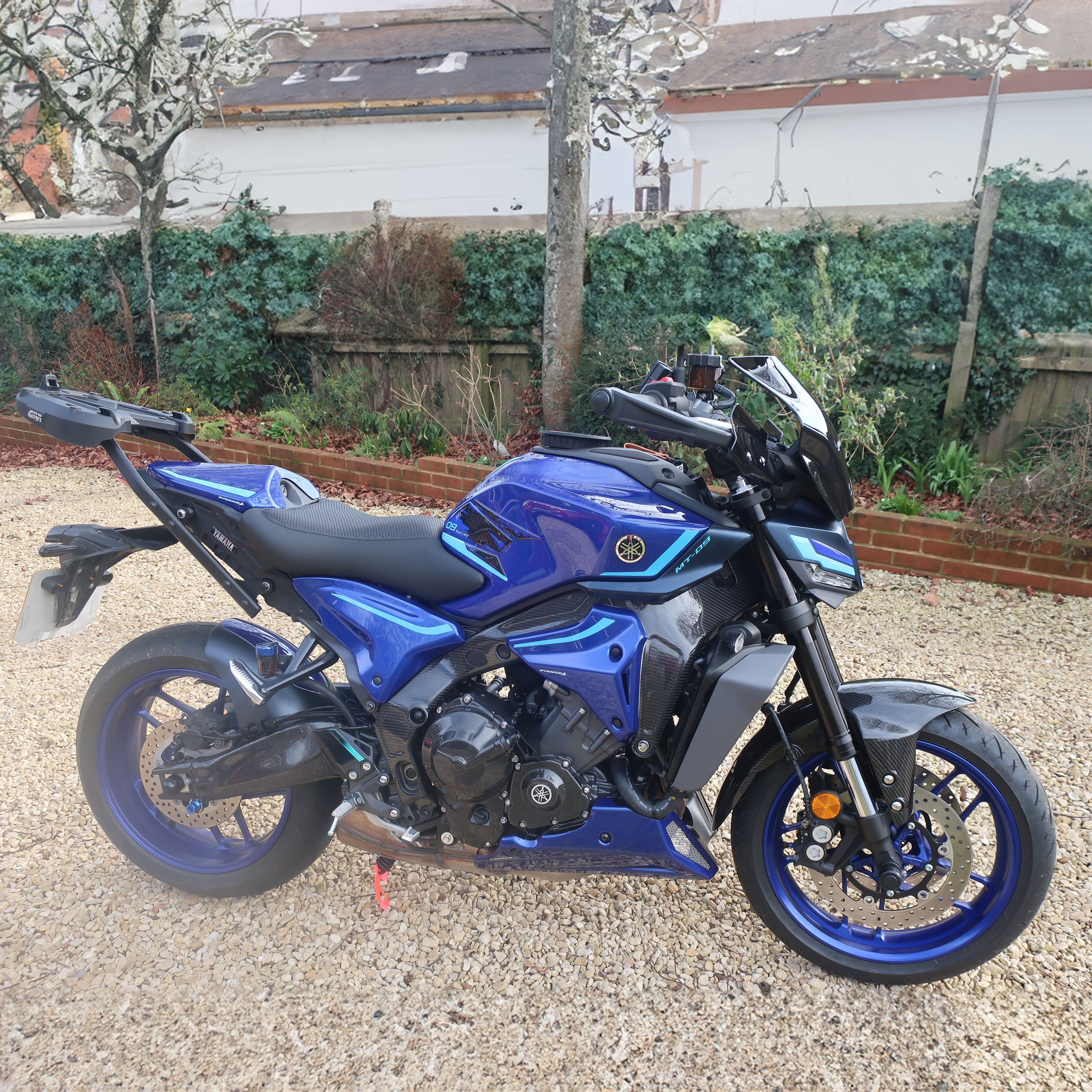 Pyramid Front Infill Panels | Yamaha Blue | Yamaha MT-09 2021>Current - Pyramid Motorcycle Accessories