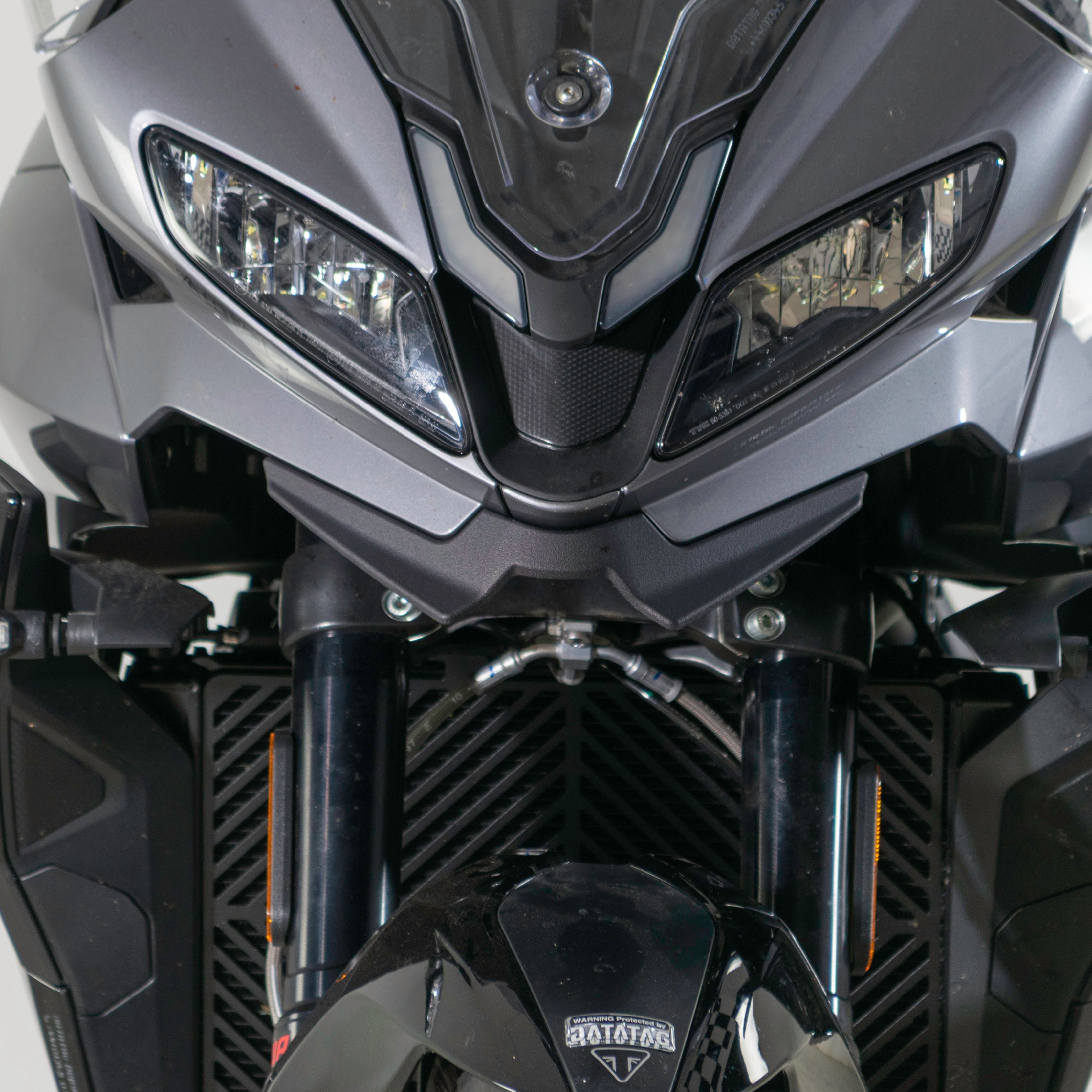 Pyramid Frontal Wing | Matte Black | Tiger Sport 800 2025>Current - Shop name