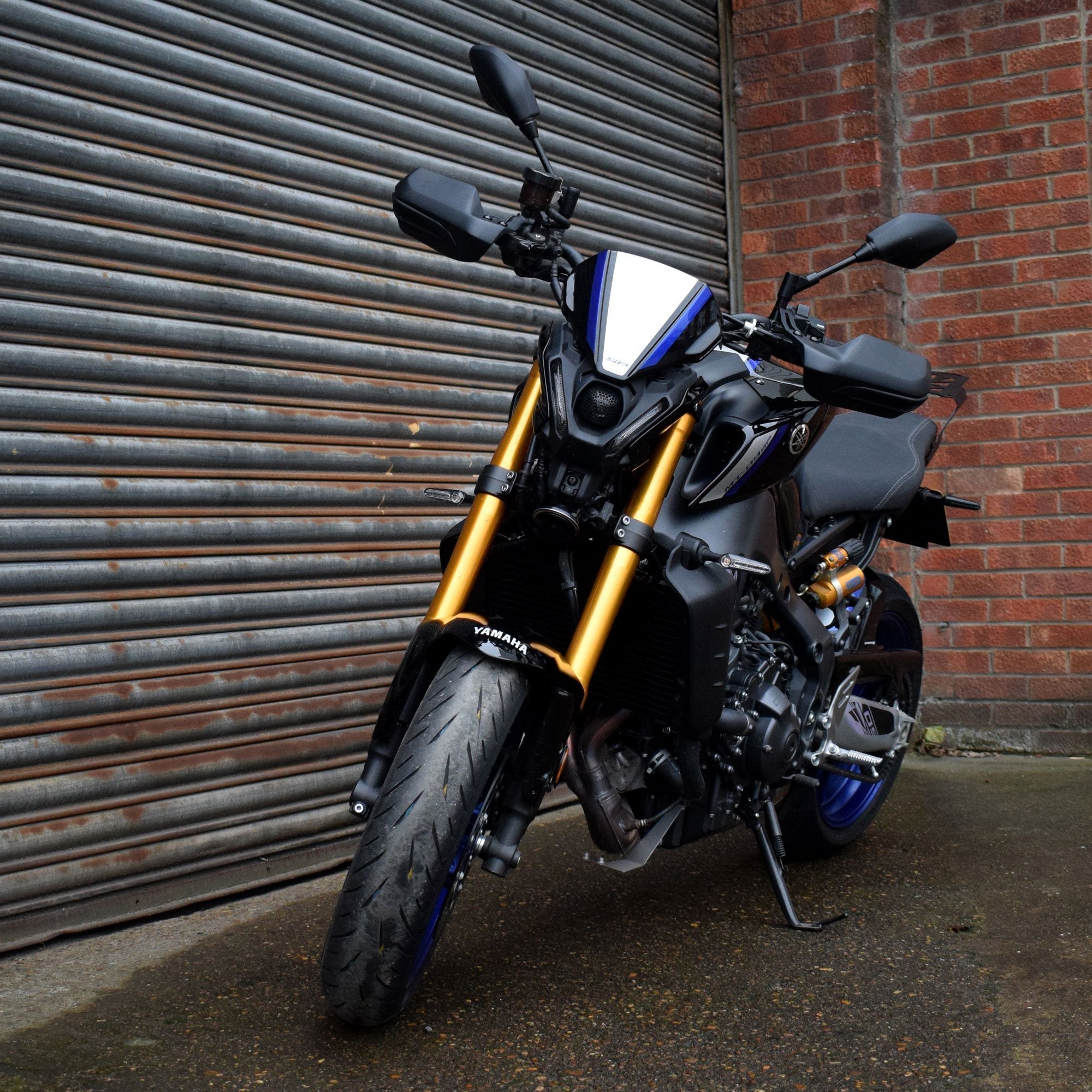 Pyramid Handguards | Matte Black | Yamaha MT-09 2021>2023-Handguards-Pyramid Motorcycle Accessories