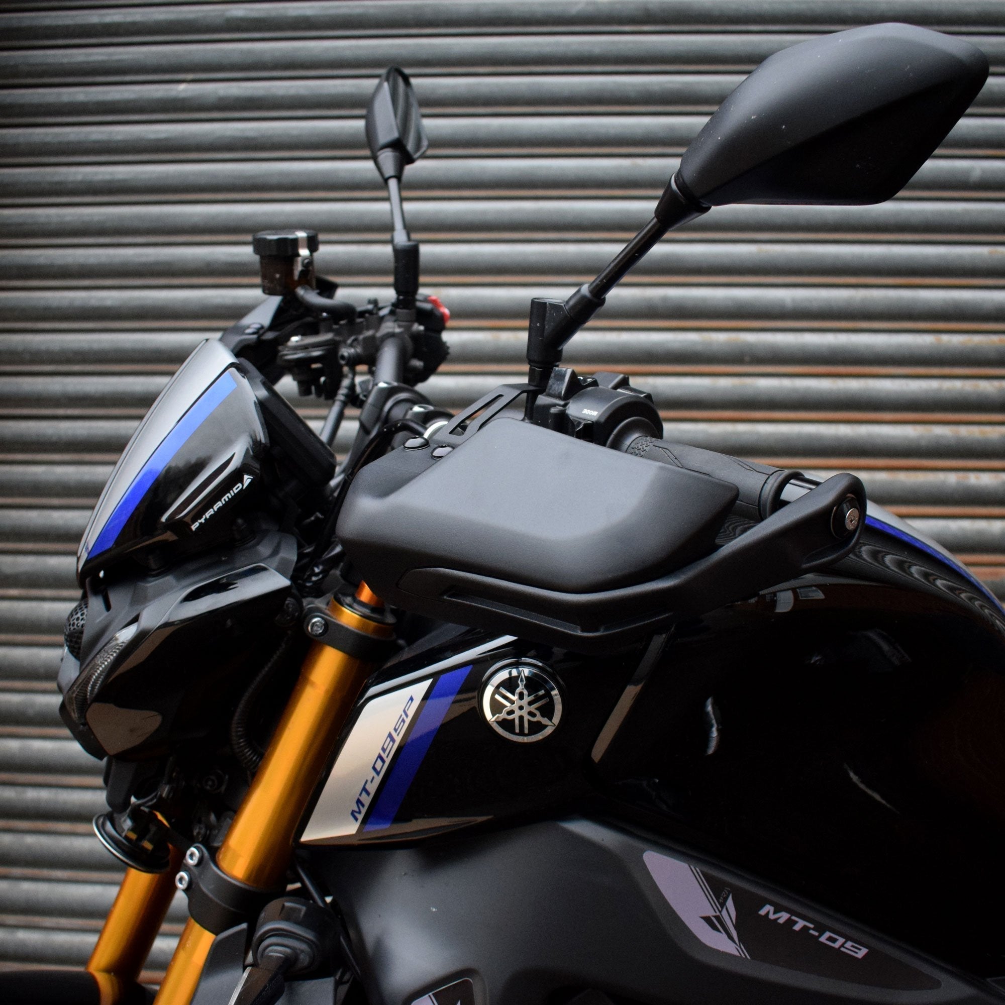 Pyramid Handguards | Matte Black | Yamaha MT-09 SP 2021>2023 - Pyramid Motorcycle Accessories