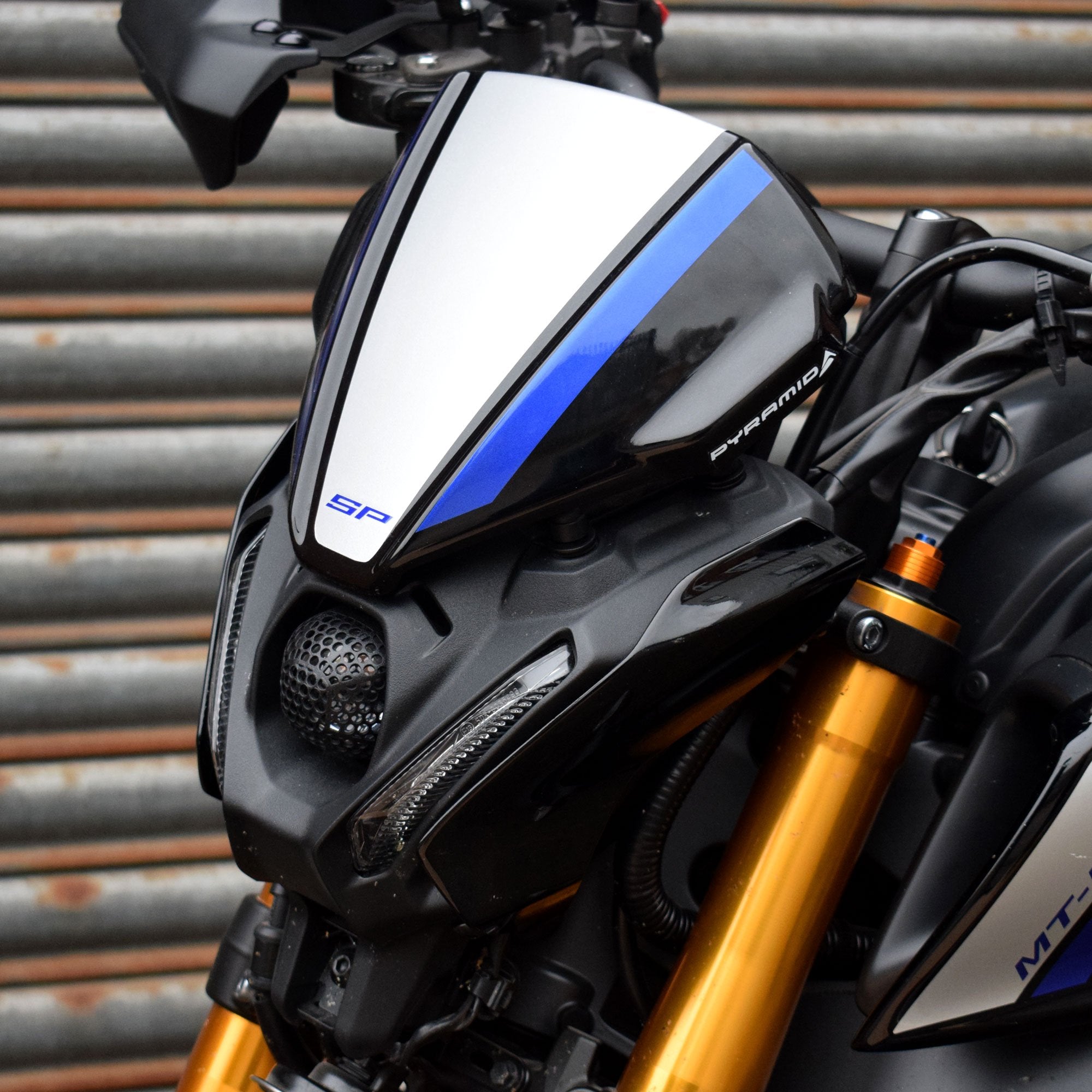 Pyramid Headlight Guard | Matte Black | Yamaha MT-09 SP 2021>2023 - Pyramid Motorcycle Accessories