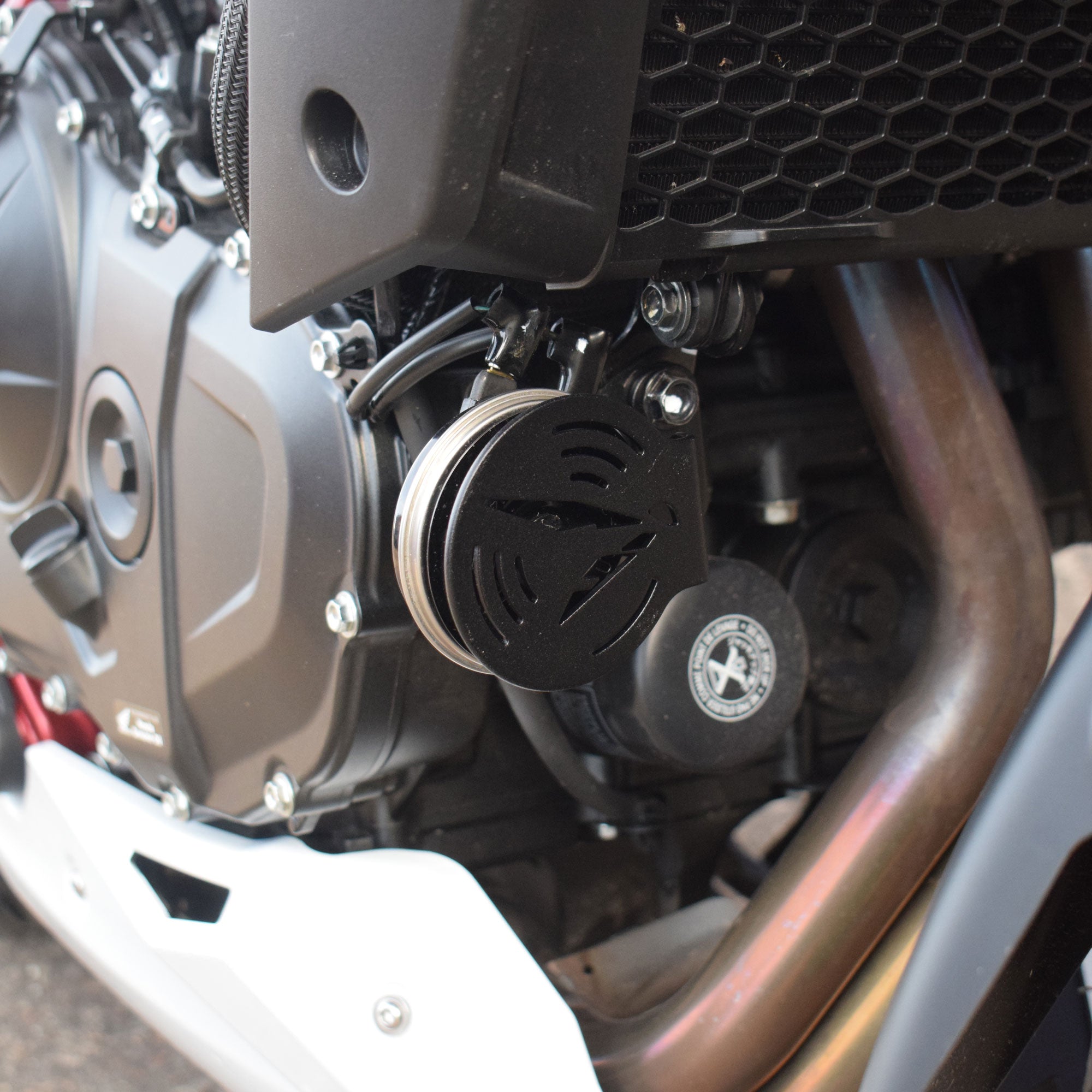 Pyramid Horn Cover | Black | Honda CB750 Hornet 2022> Current - Shop name