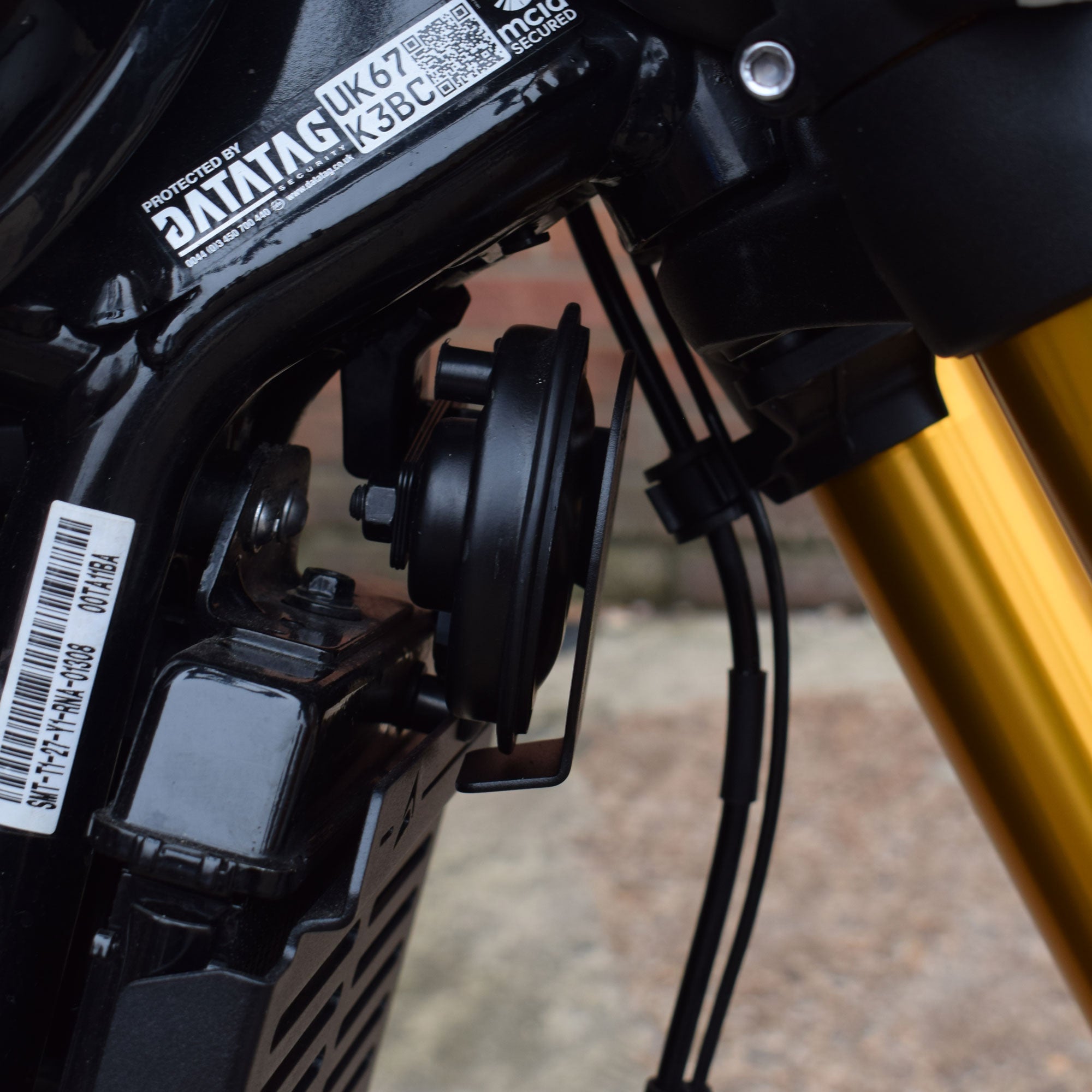 Pyramid Horn Cover | Black | Triumph Scrambler 400X 2024>Current - Shop name
